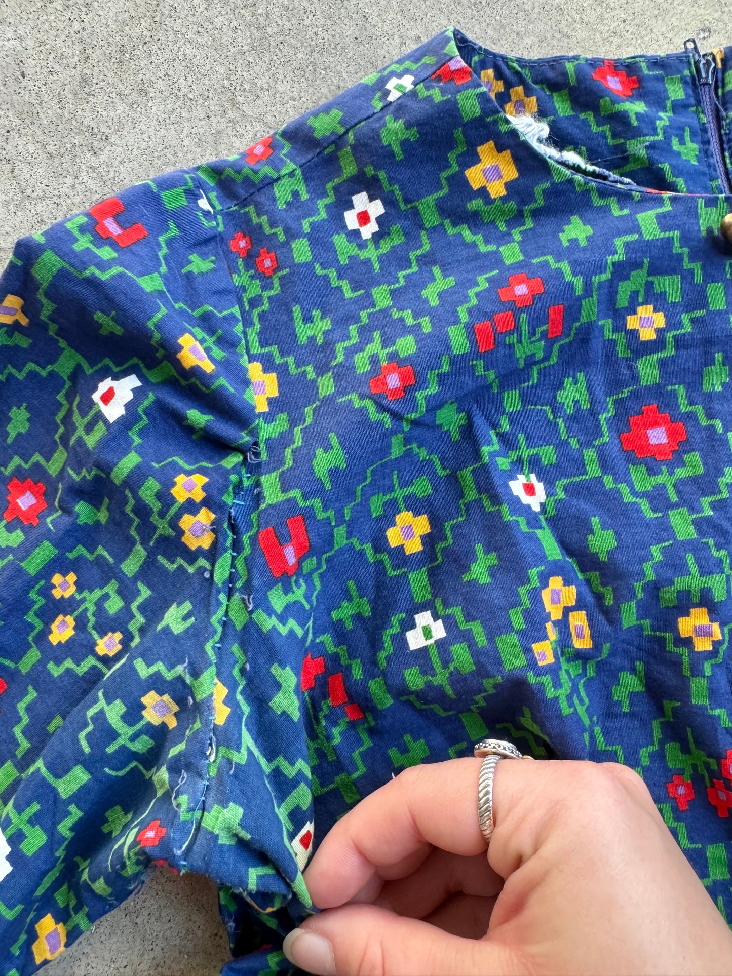 Vintage 1960s Nancy B California Pixelated Floral Long Sleeve Mini Dress | XS/S
