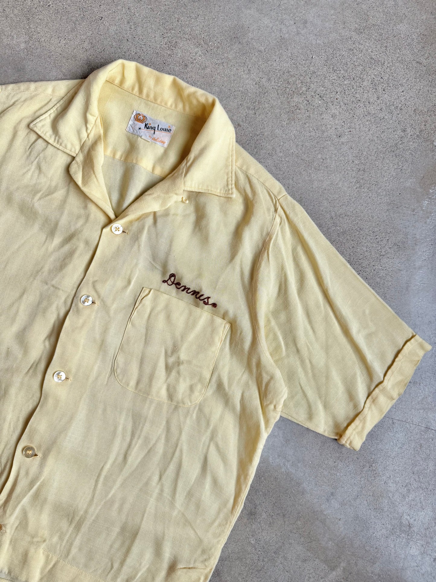 Vintage 1950s King Louie By Holiday Chainstitch Embroidered “Briar Inn” Short Sleeve Shirt | Medium