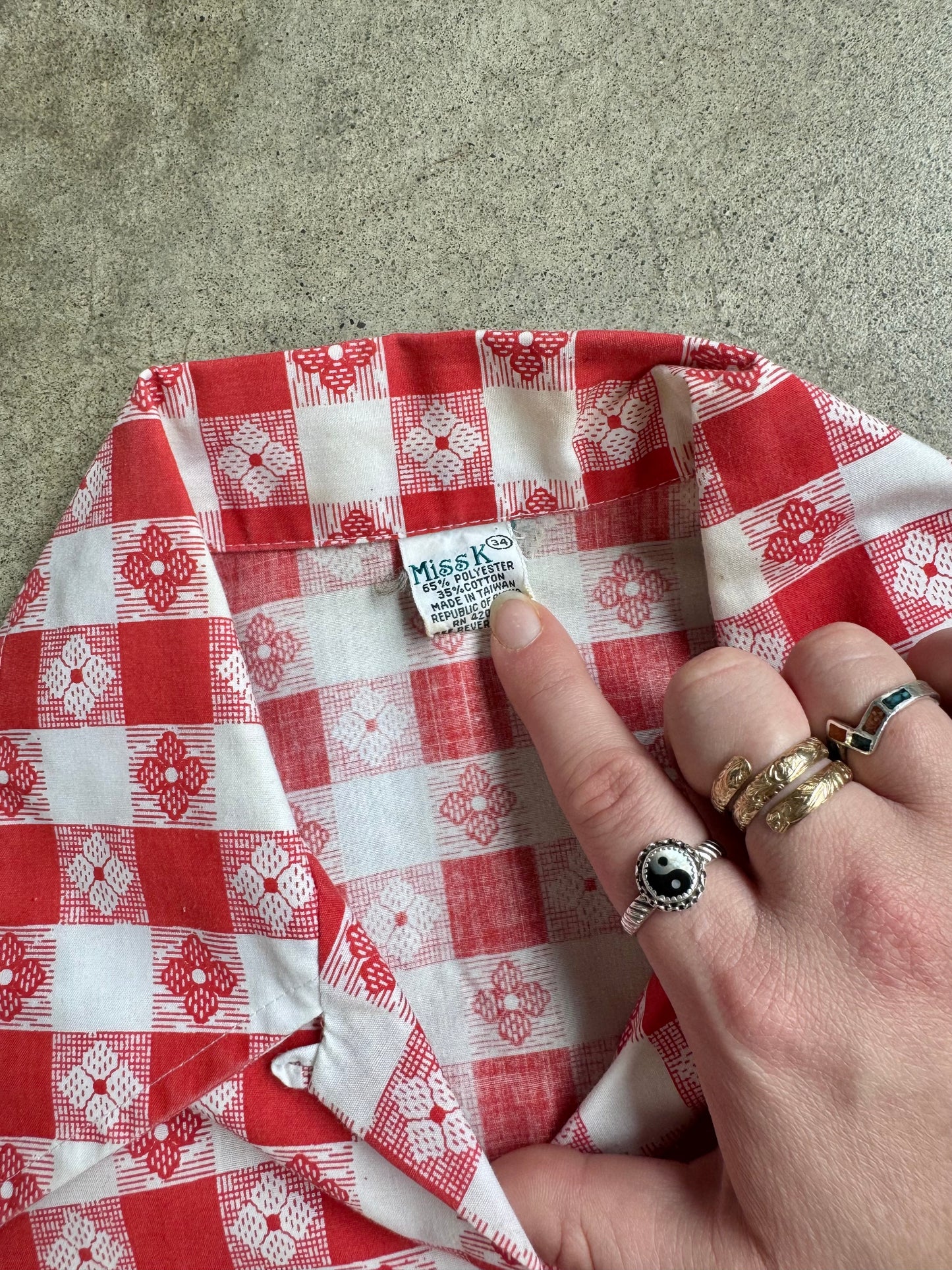 Vintage 1970s Miss K Red Floral Gingham Sleeveless Blouse | Small