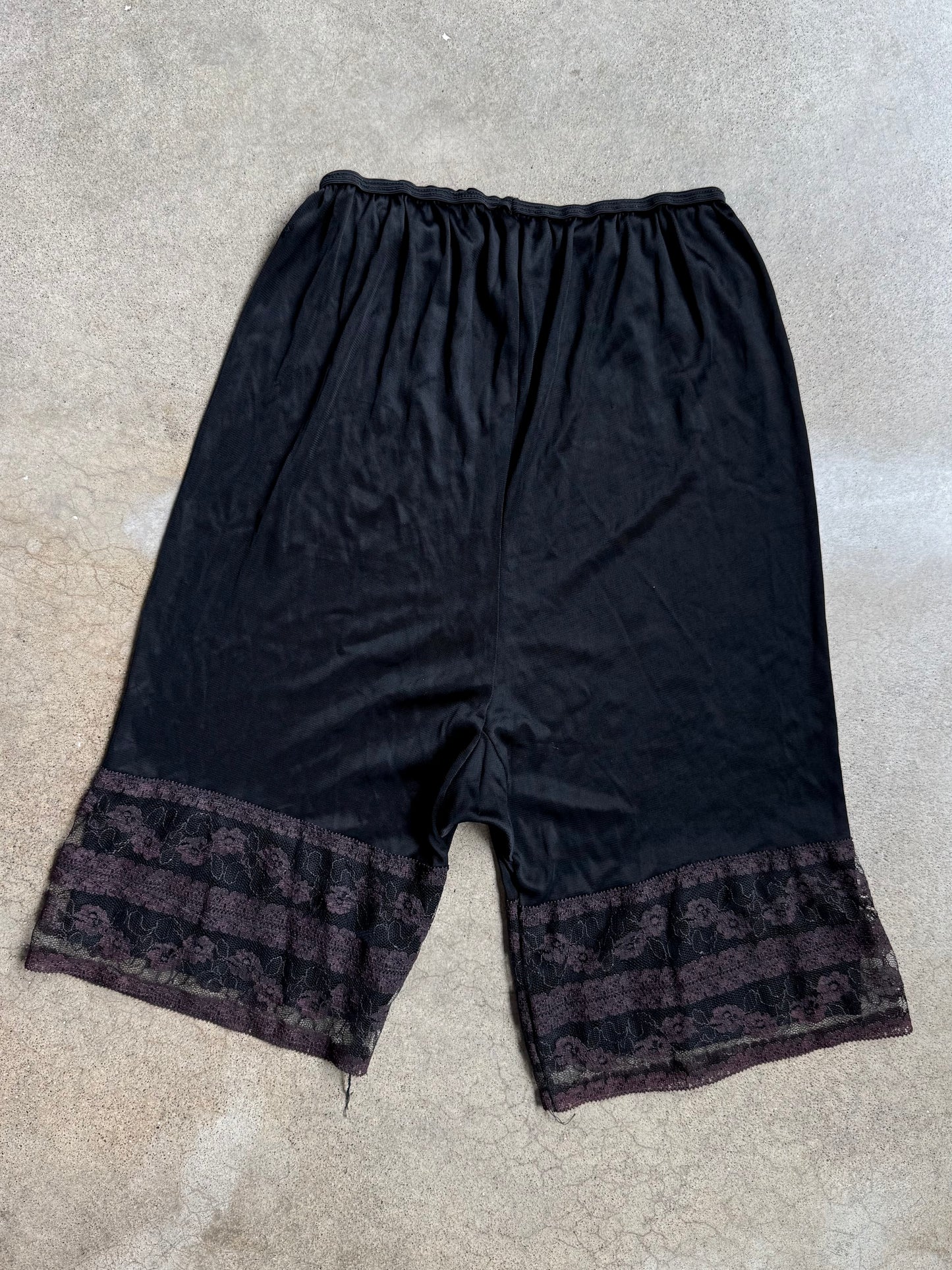 Vintage Black Lace Trim Bloomer Pettipants | Large
