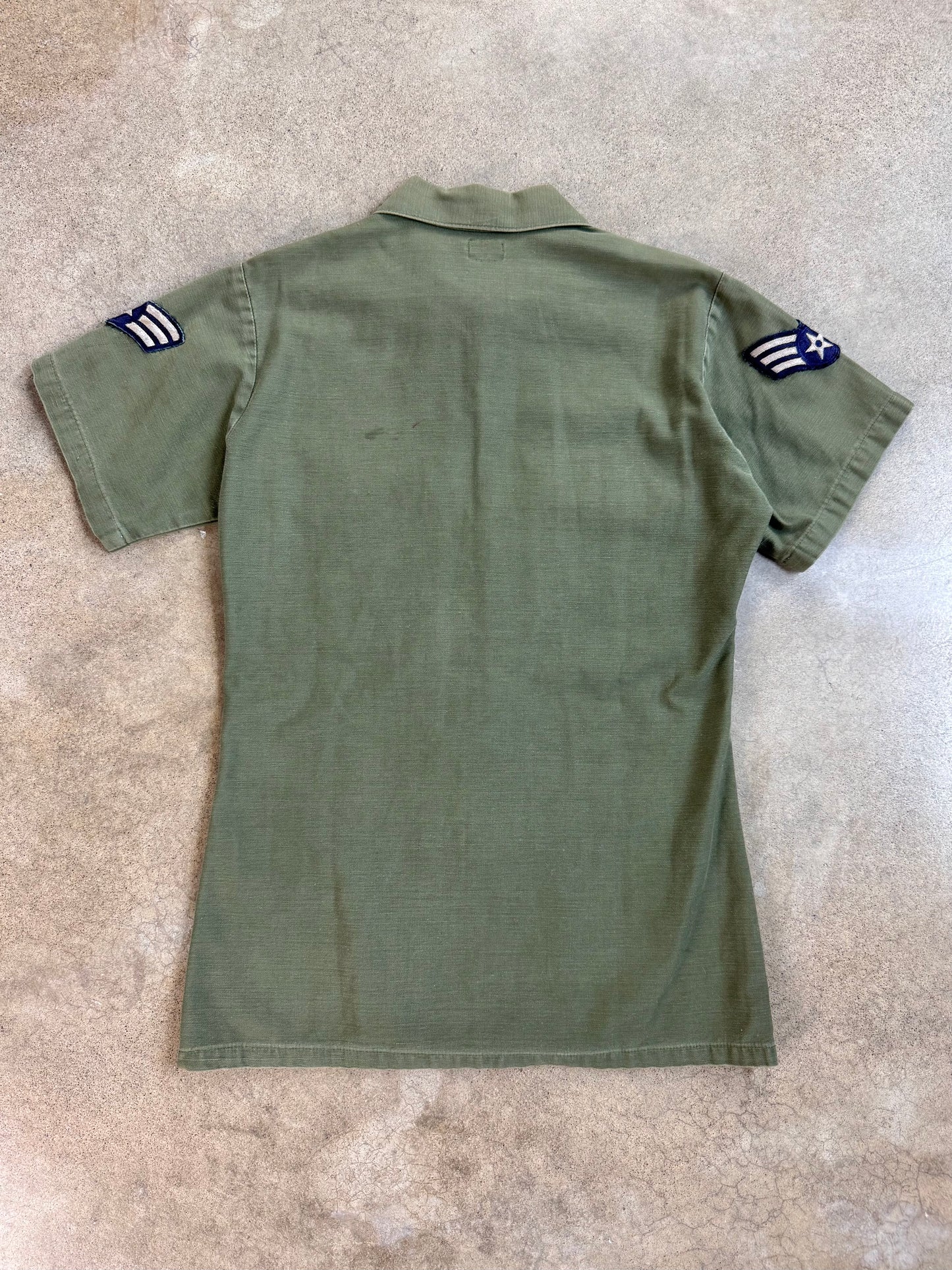Vintage 1960s Military Issue Air Force Tactical Cotton Short Sleeve Shirt | Medium