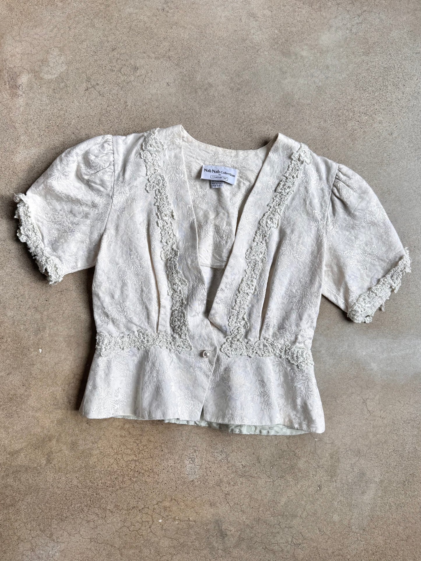 Vintage 1980s Nah Nah Collections by Jonathan Tait Ivory Floral Jacquard & Lace Short Sleeve Blazer | Small