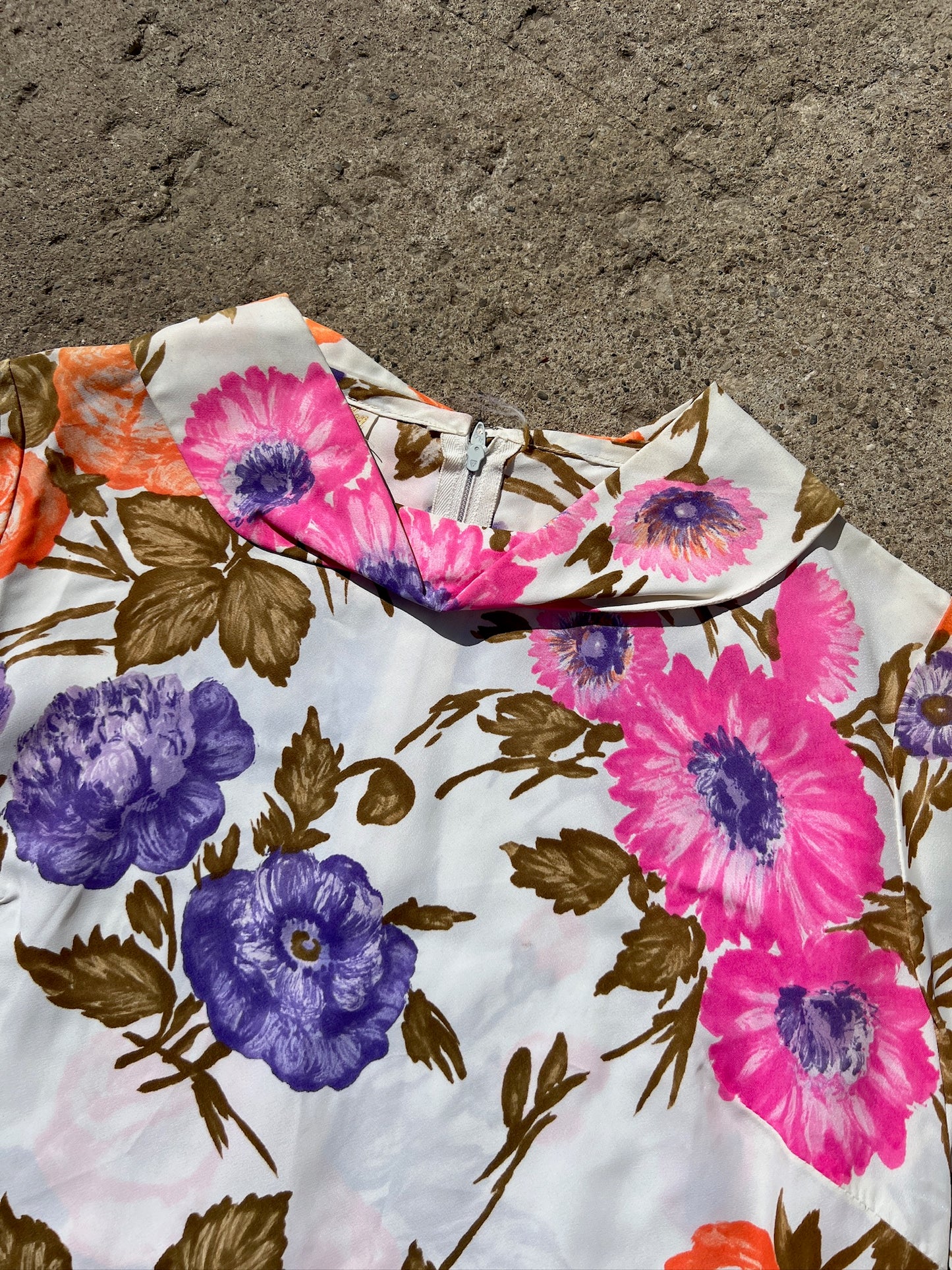 Vintage 1960s Robert Allen Floral Mock Neck Blouse | Small