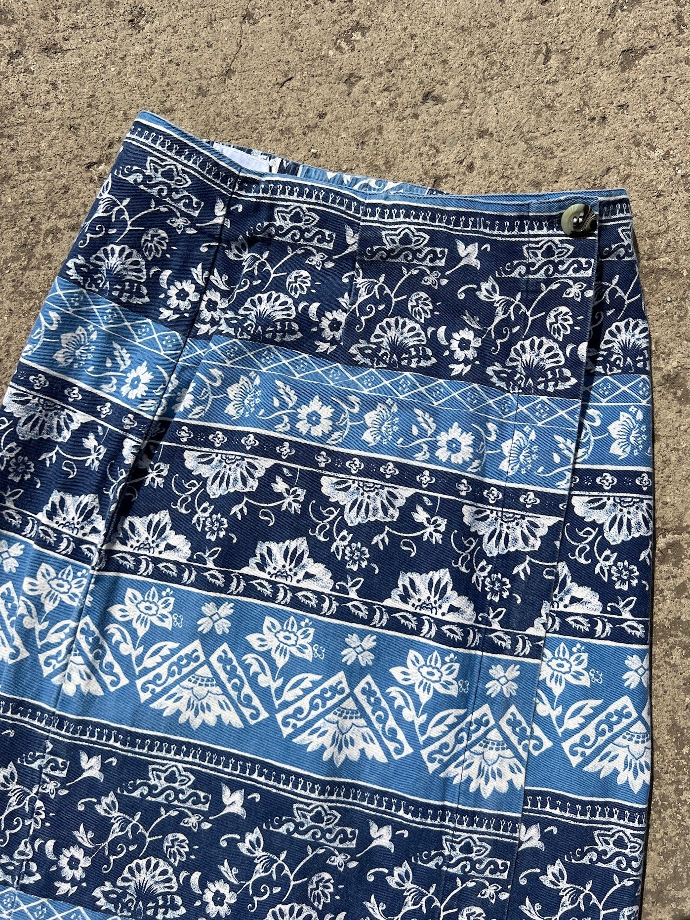 Vintage 1990s Blue Floral Maxi Wrap Skirt | Small