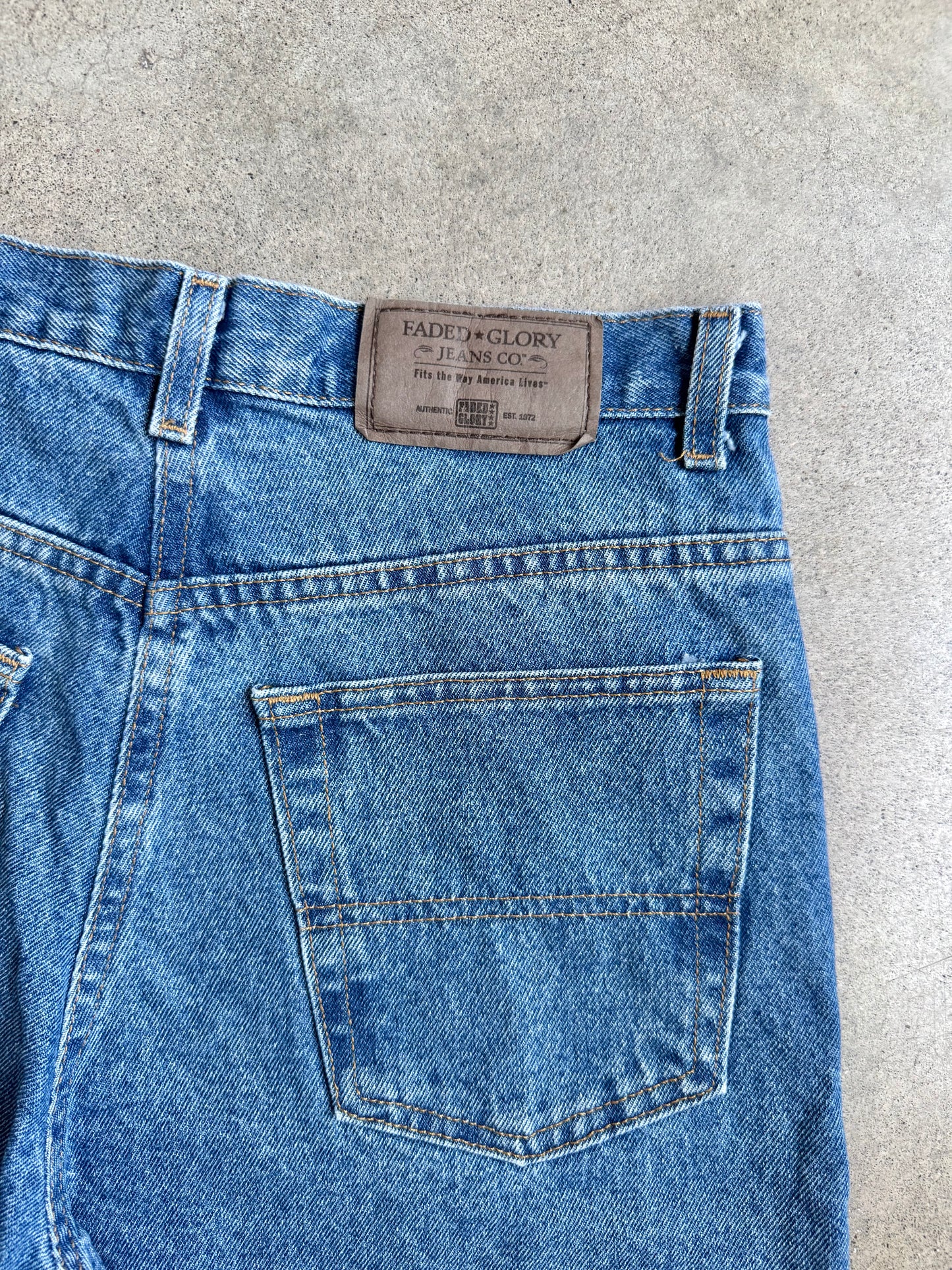 Vintage 1990s Faded Glory Deadstock Relaxed Fit Denim Shorts | 32