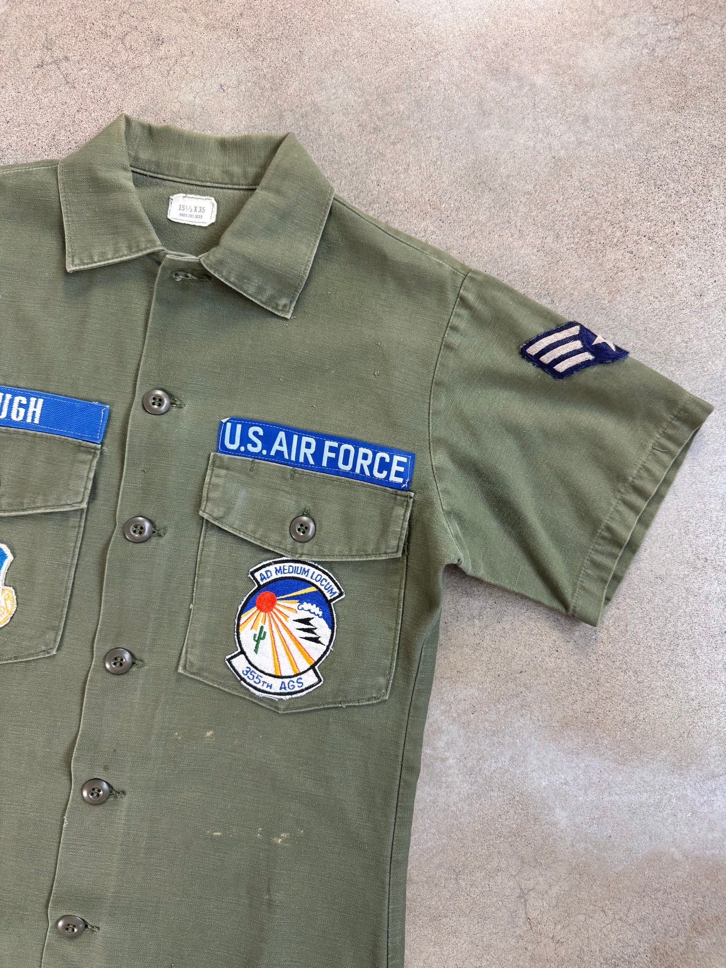 Vintage 1960s Military Issue Air Force Tactical Cotton Short Sleeve Shirt | Medium