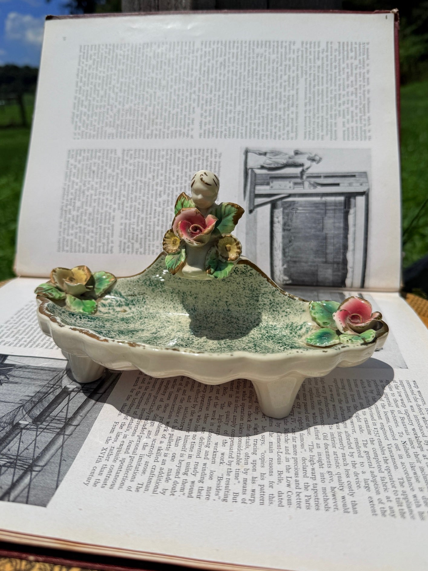 Vintage 1960s Ceramic Cherub Soap Dish