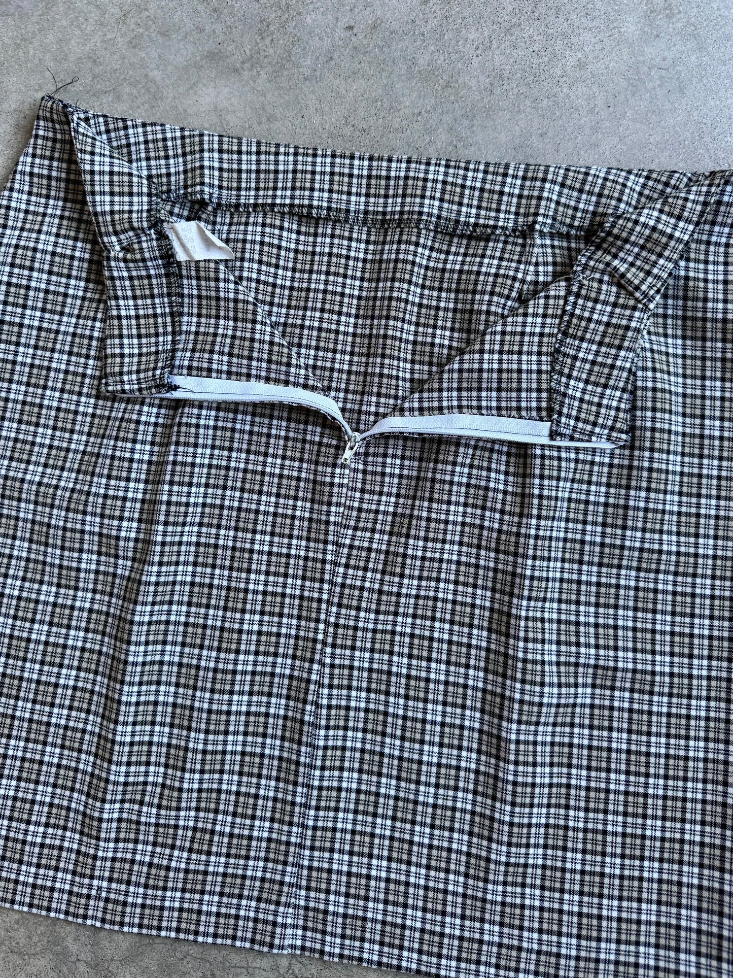 Vintage 1990s Neutral Plaid Mini Skirt | L/XL