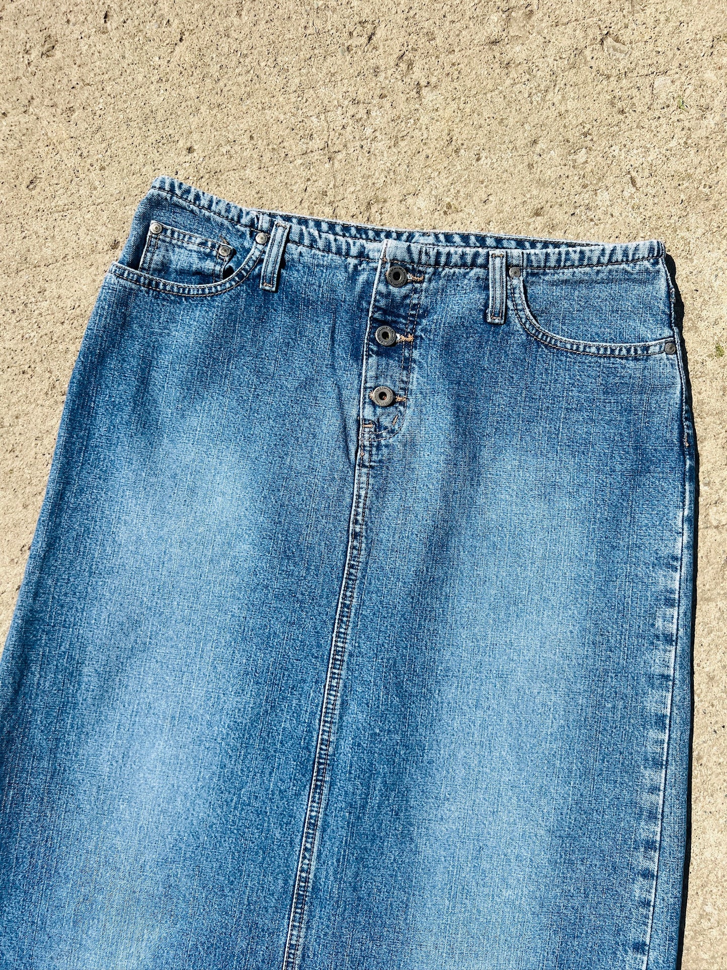 Vintage 90s/Y2K Hydraulic Low Rise Denim Maxi Skirt | Waist 33”