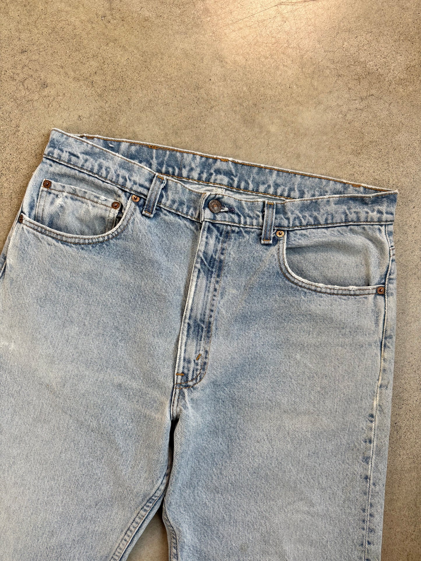 Vintage 1990s Levi's 505 Light Wash Jeans | Waist 36”