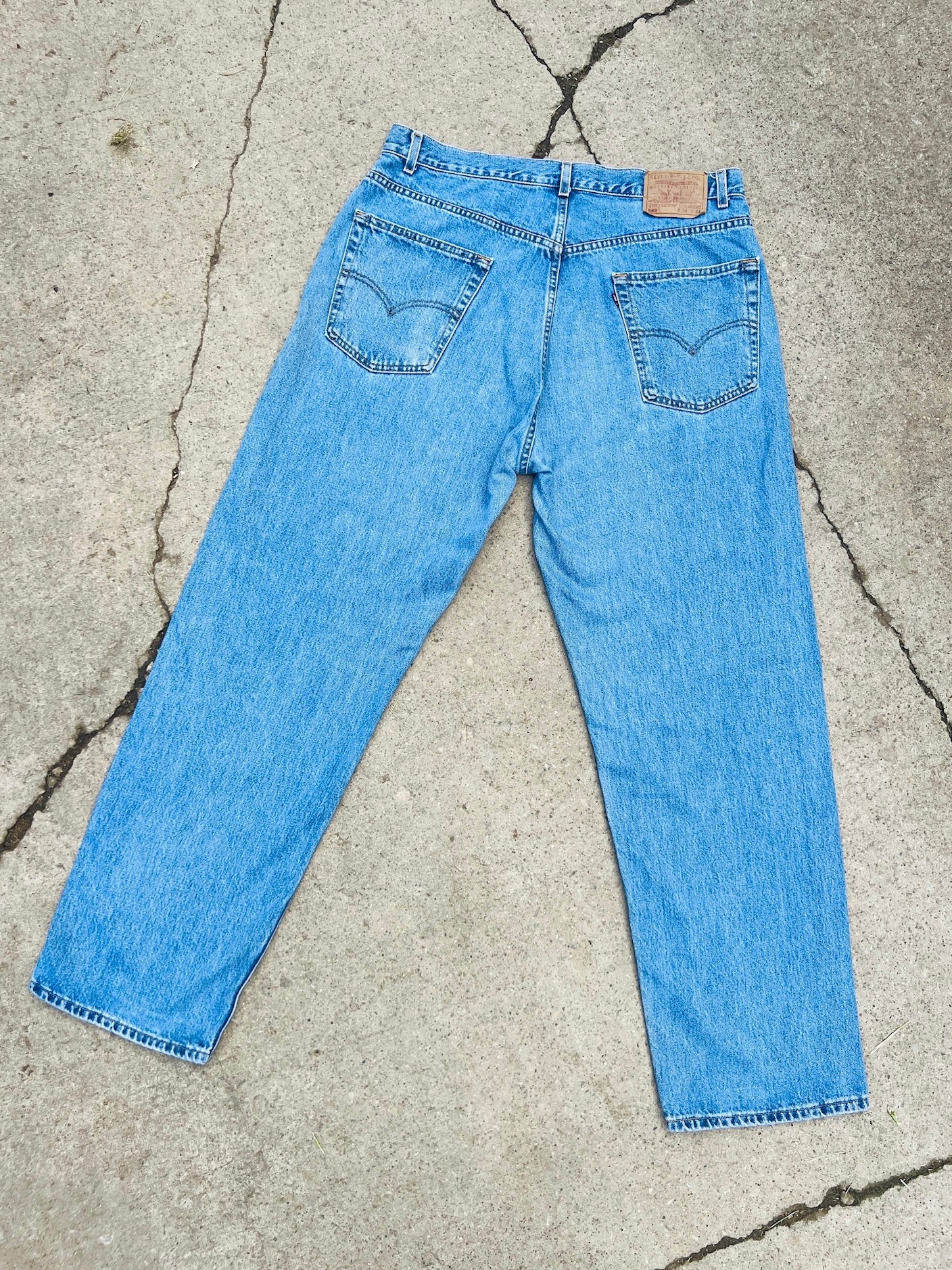 Vintage 1990s Levi's 569 Loose Straight Fit Jeans | Waist 38”