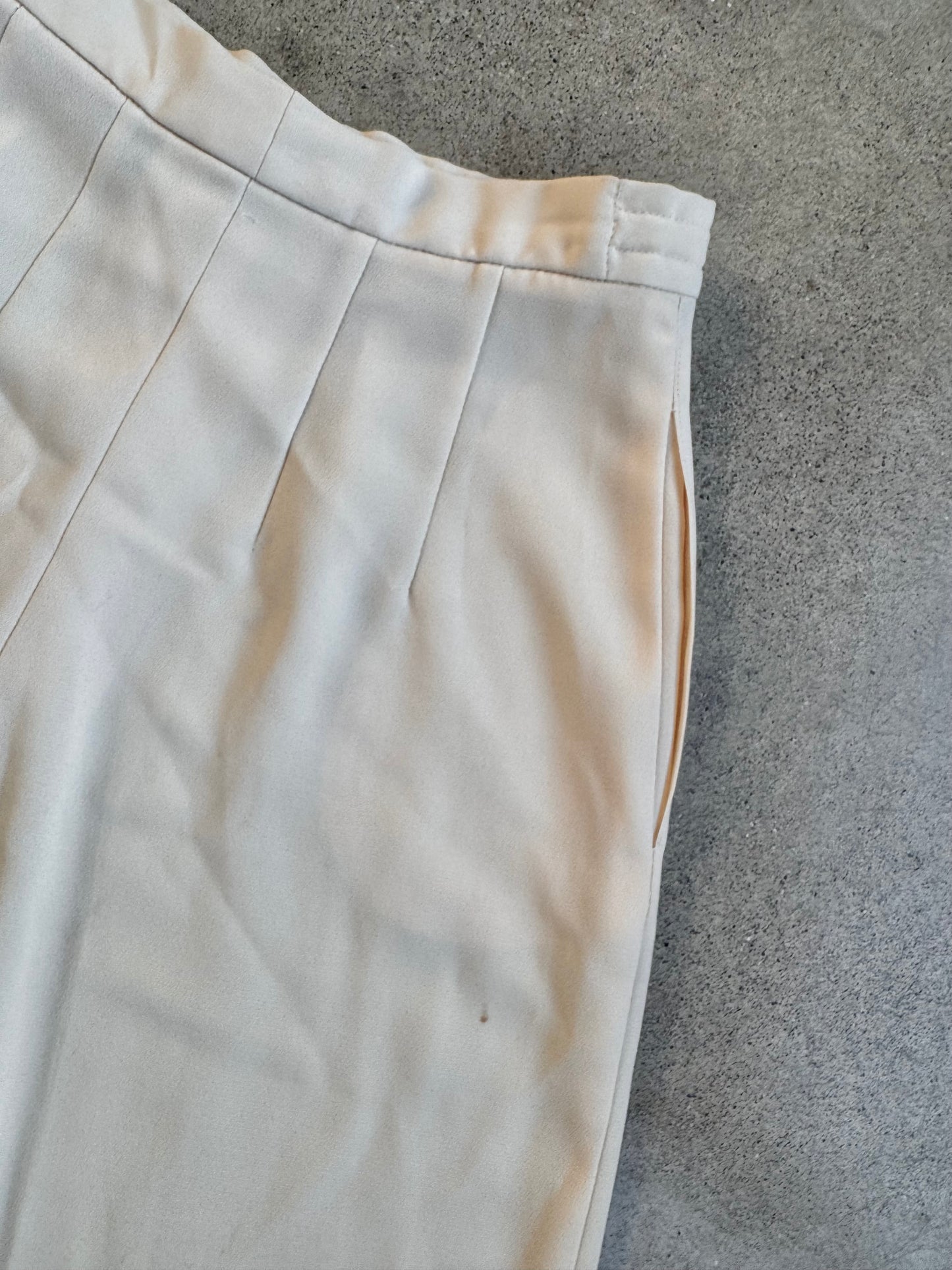 Vintage 1990s Harvé Benard Cream Two-Piece Pant Suit | Small