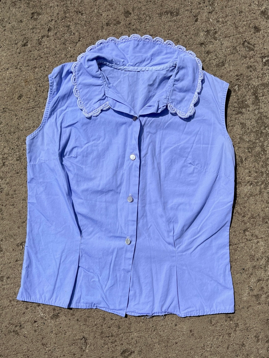 Vintage 1950s Lavender Frill Collar Sleeveless Blouse | Small