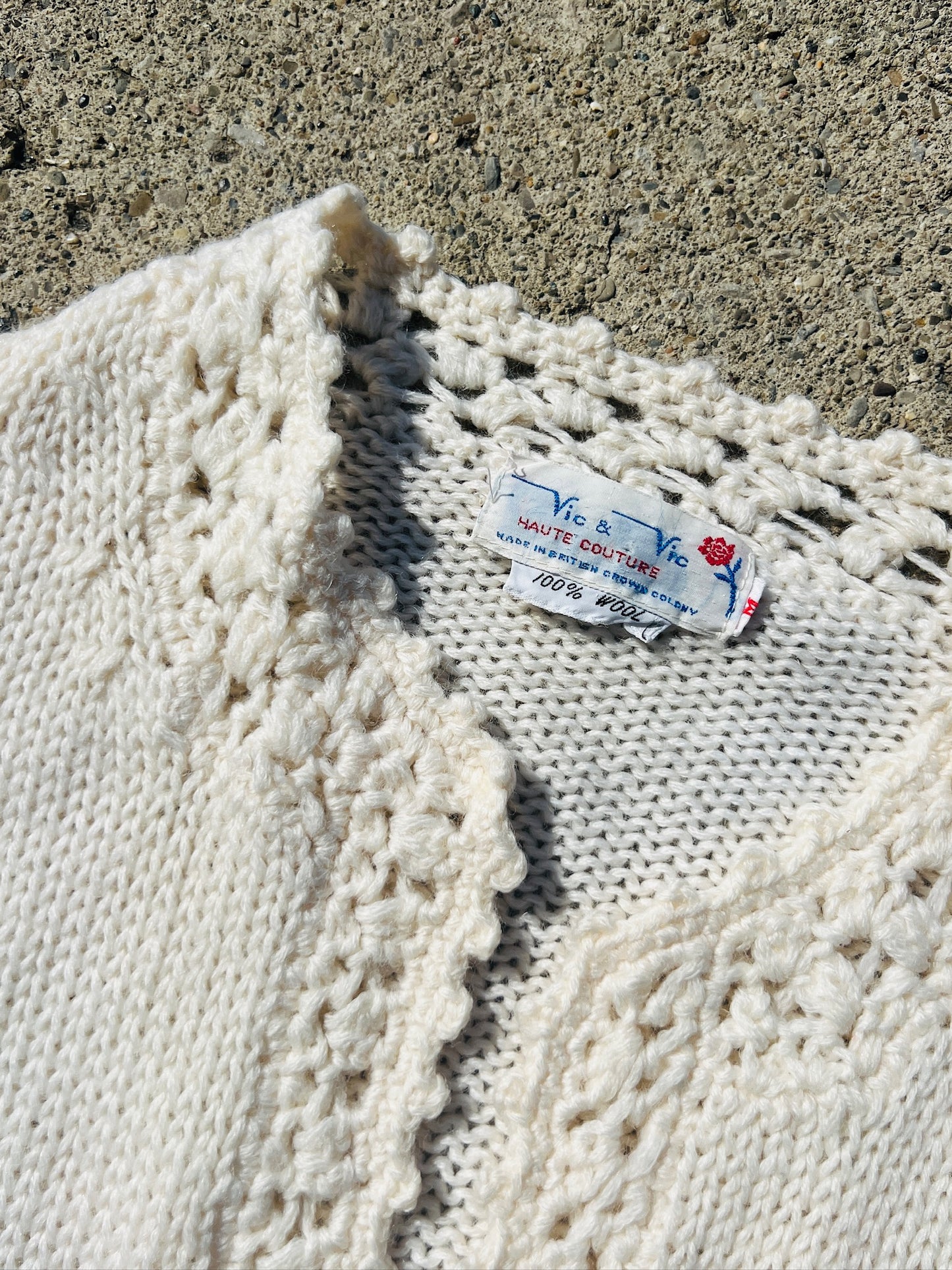 Vintage 1950s Vic & Vic Cream Wool Knit Cardigan | Medium