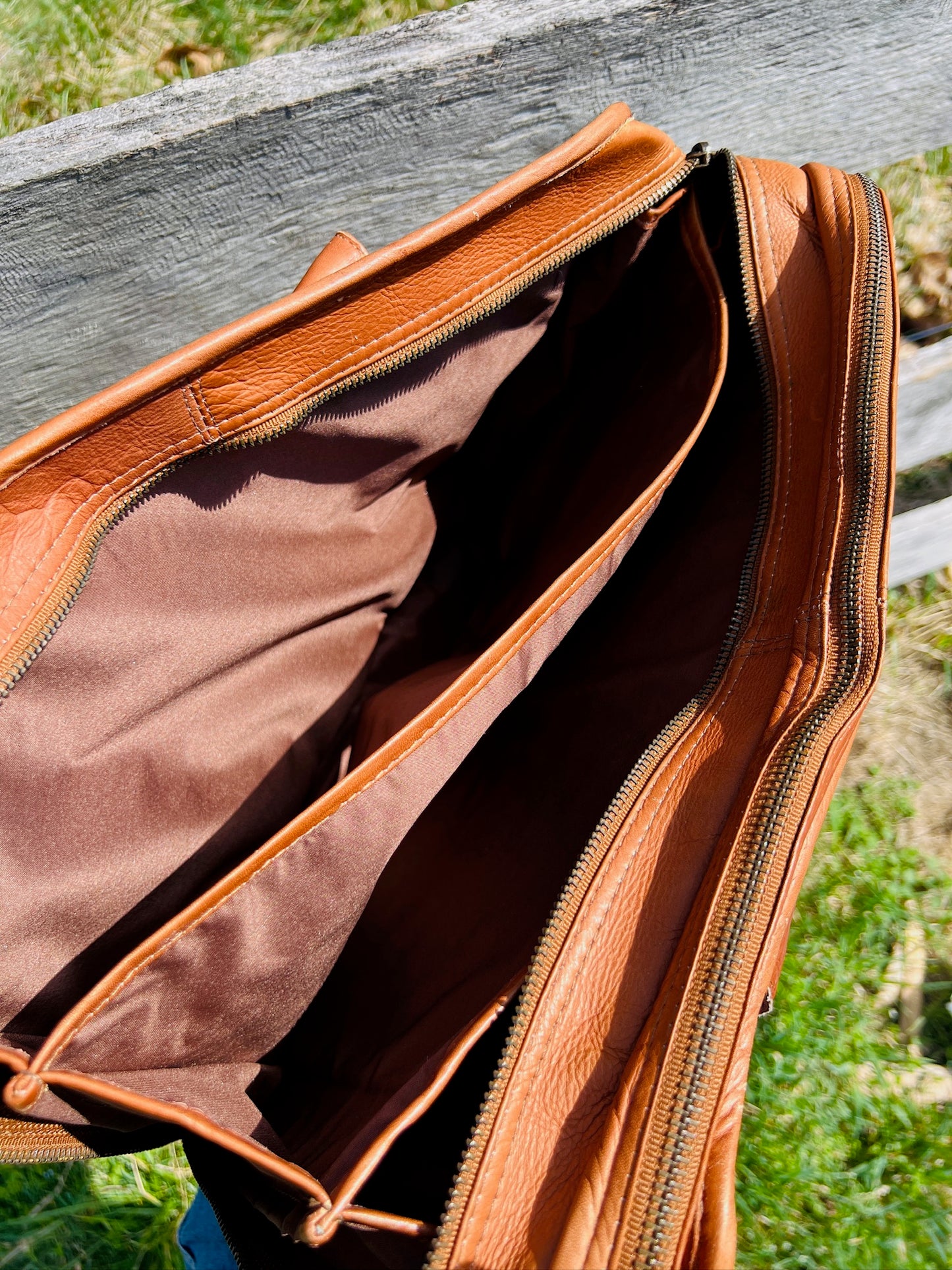 Vintage 1980s Tan Leather Messenger Bag