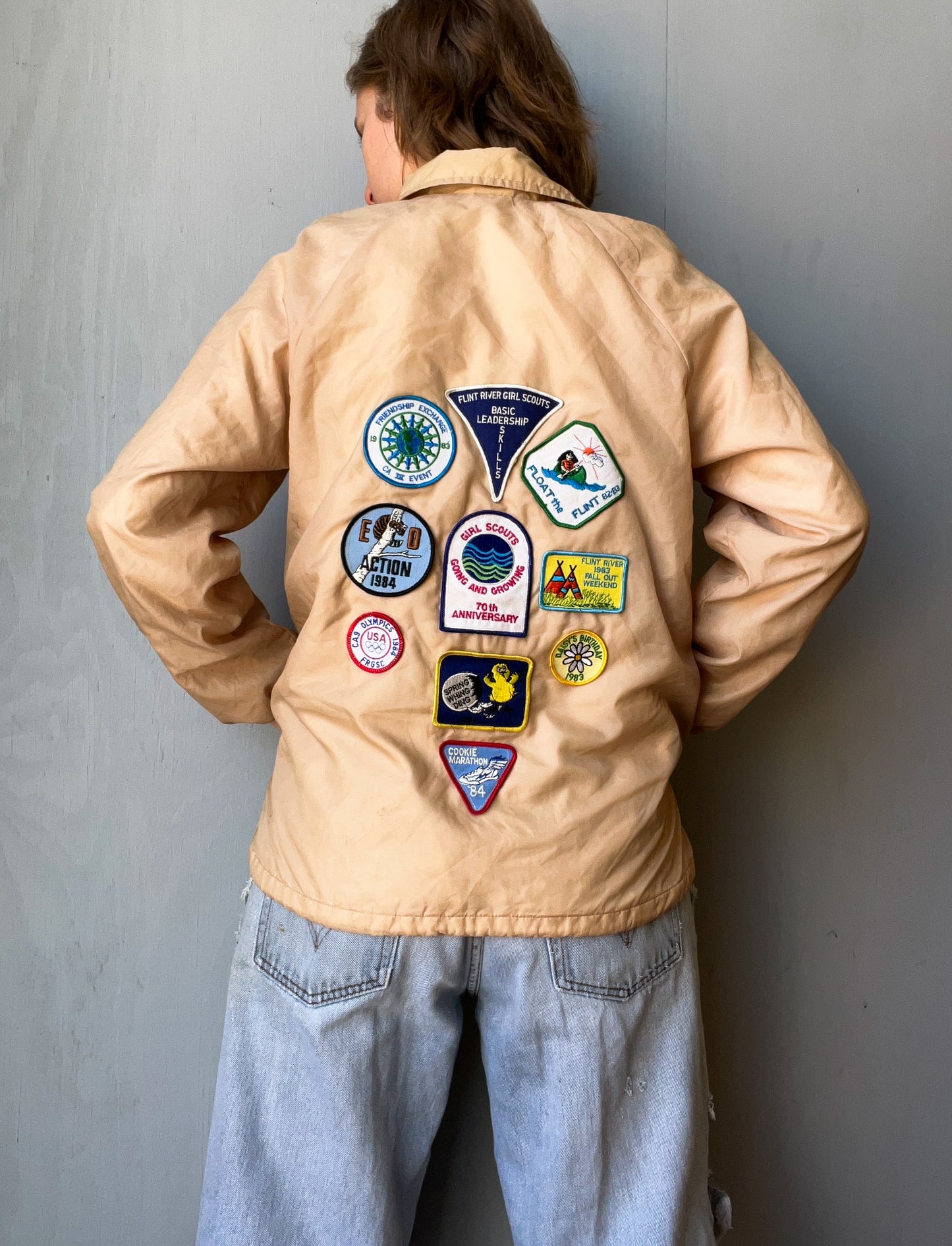Vintage 1980’s Sears Beige Girl Scouts Patched Up Windbreaker Jacket | Medium