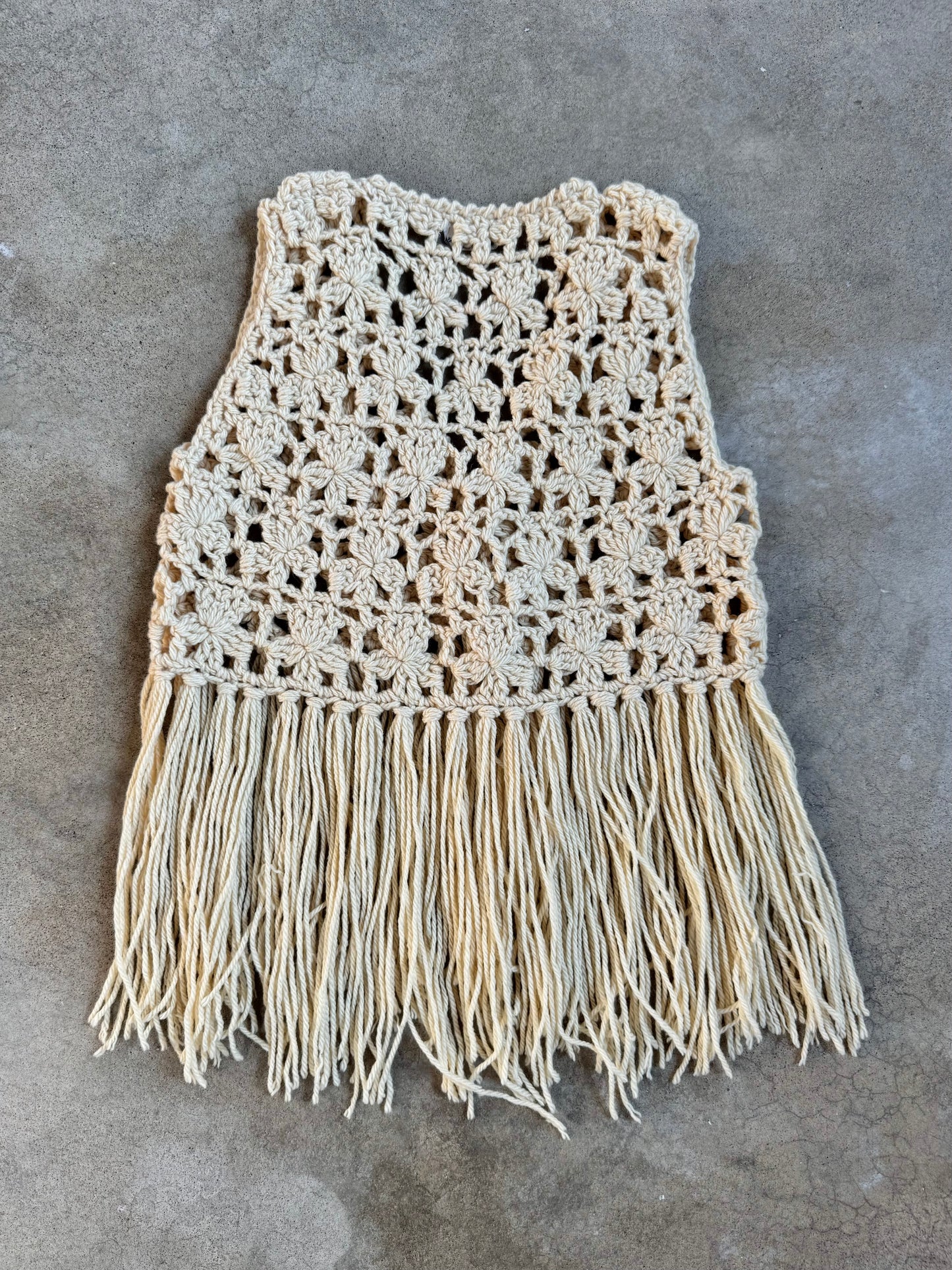 Vintage 1960s Sanger-Harris Cream Crochet Fringe Vest | M/L