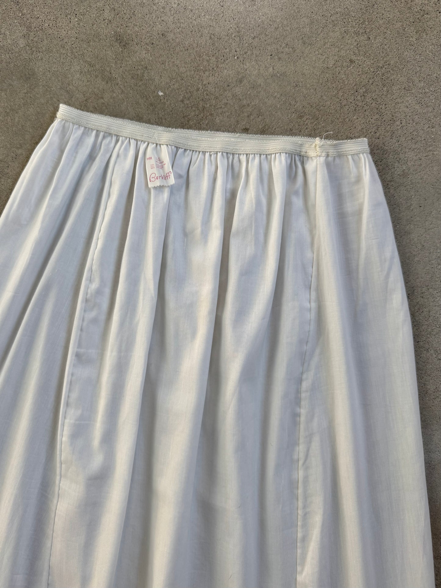 Vintage 1950s Berkliff White Cotton & Lace Slip Skirt | S/M