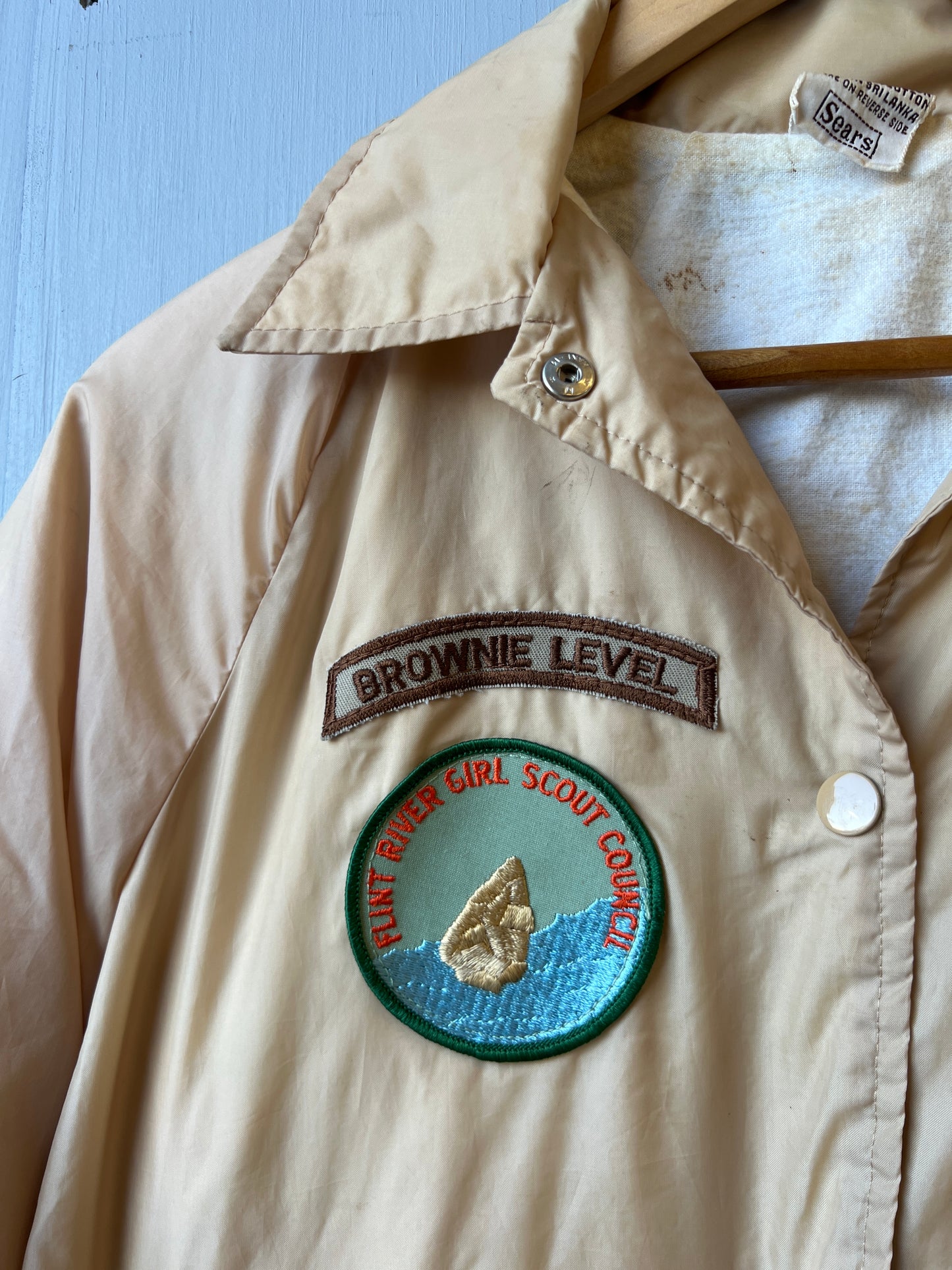 Vintage 1980’s Sears Beige Girl Scouts Patched Up Windbreaker Jacket | Medium