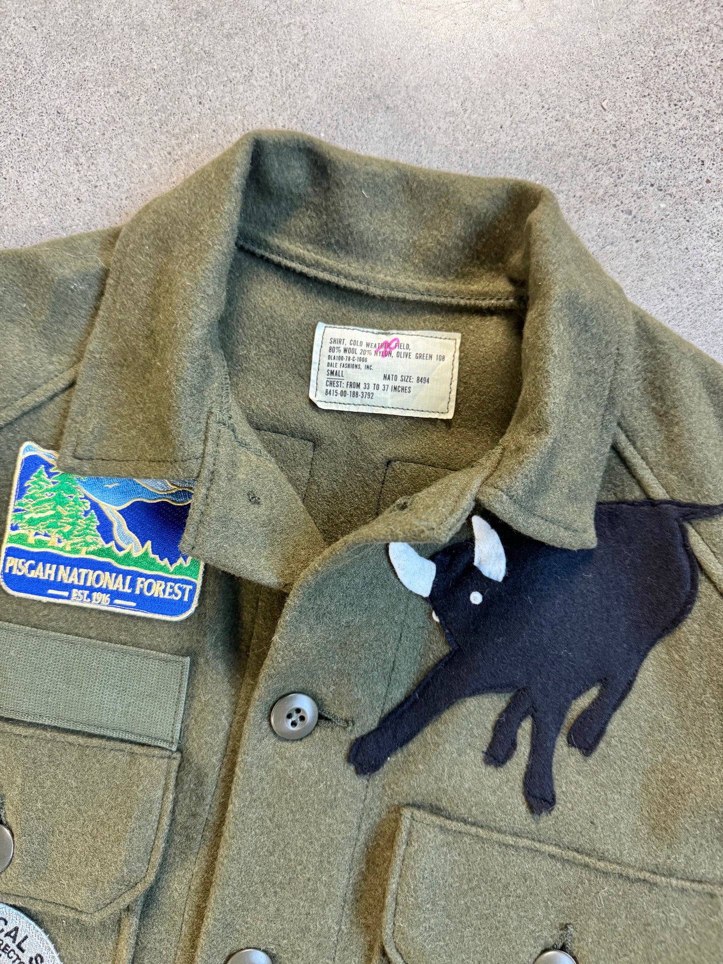 Vintage 1980s Military Issue Green Wool Shirt Jacket w/ National Park Patches | Small