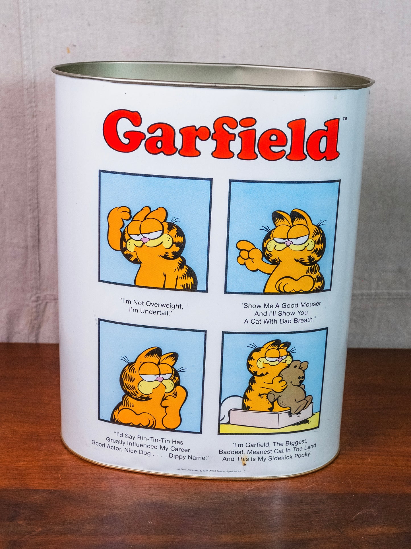 Vintage 1970s Garfield Metal Waste Basket