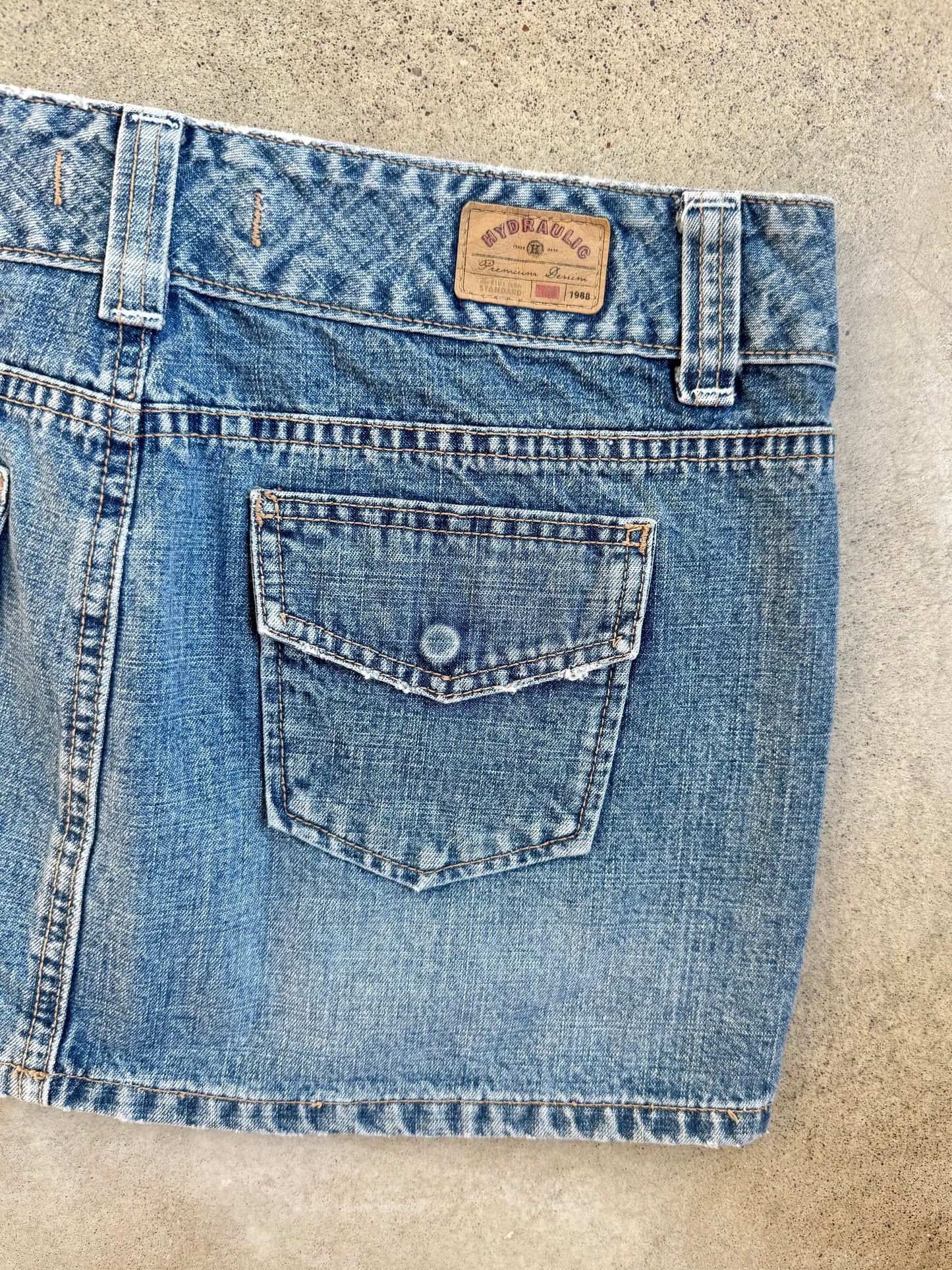Vintage Y2K Hydraulic Low Rise Denim Mini Skirt | Medium