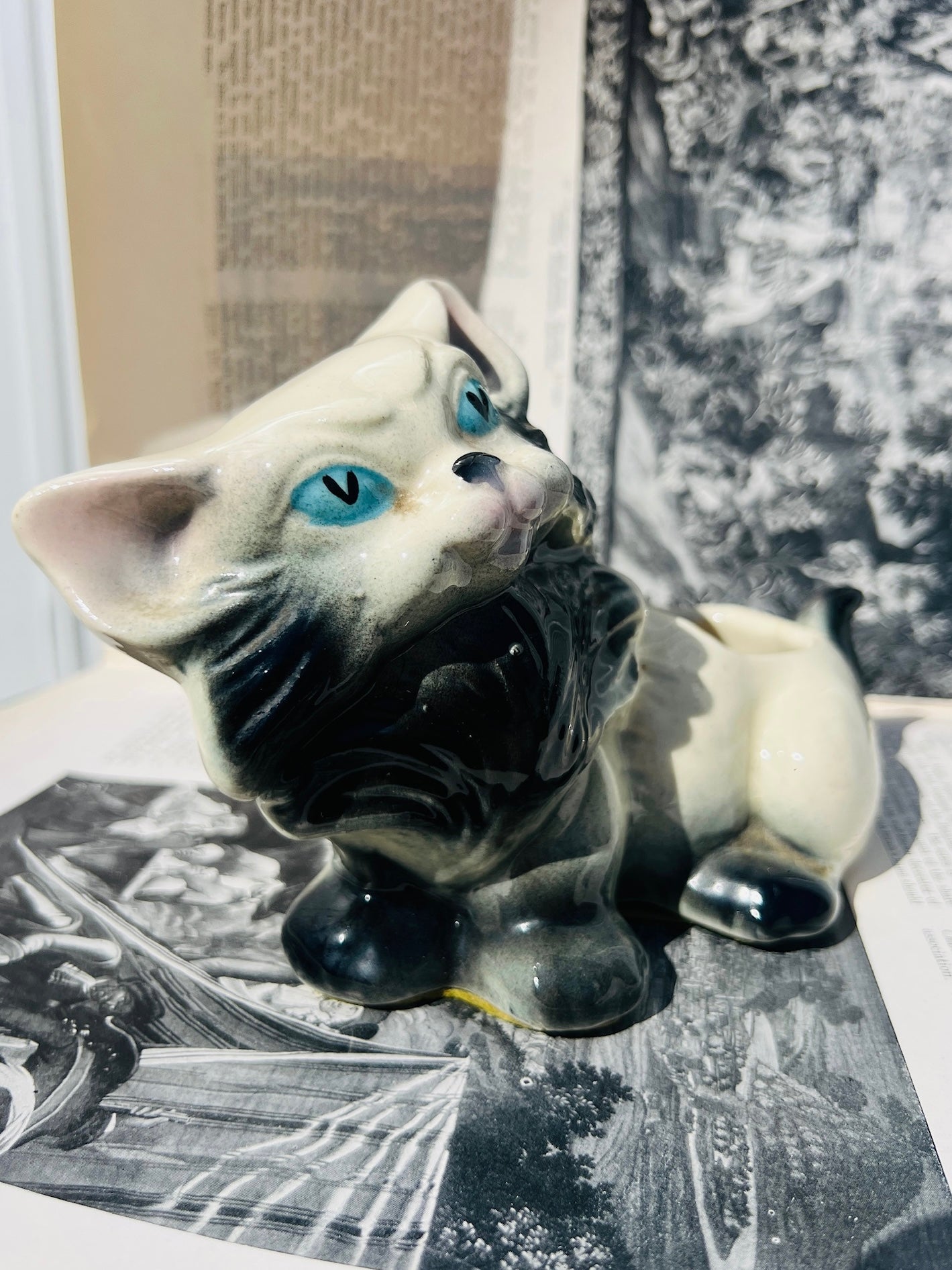 Vintage 1950s Ceramic Blue Eyed Cat Planter