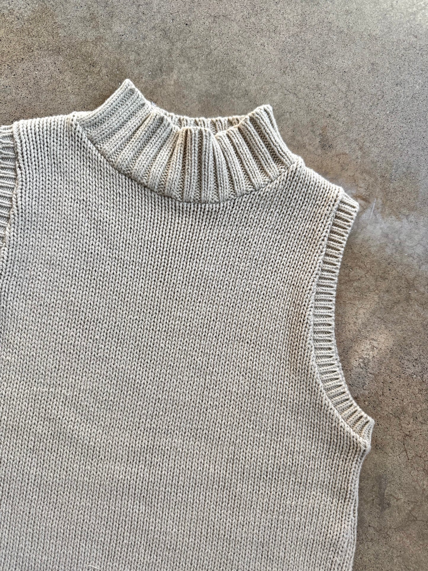 Vintage 1990s United States Sweaters Sleeveless Mock Neck Cotton Knit Top | Medium