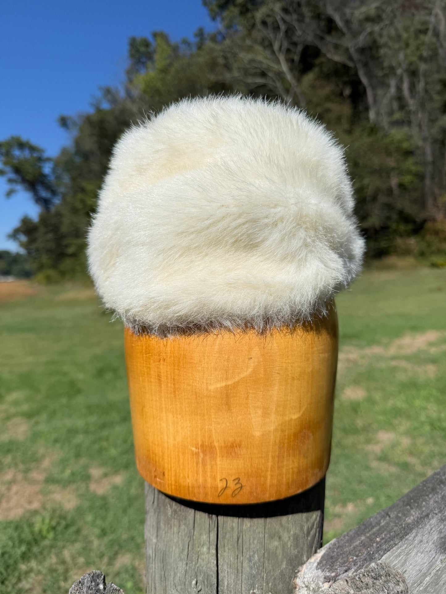 Vintage 1960s White Faux Fur Winter Hat