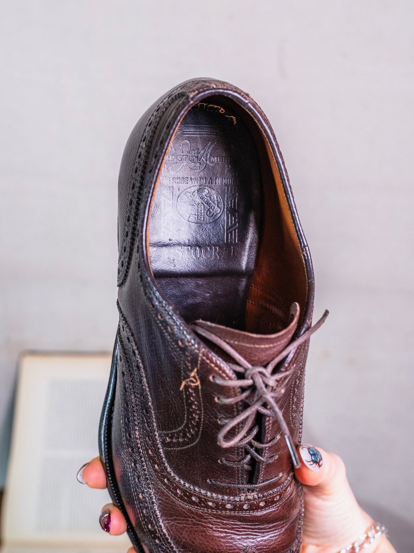 Vintage 1960s Johnston & Murphy Brown Leather Wingtip Oxford Shoes | Men’s 9