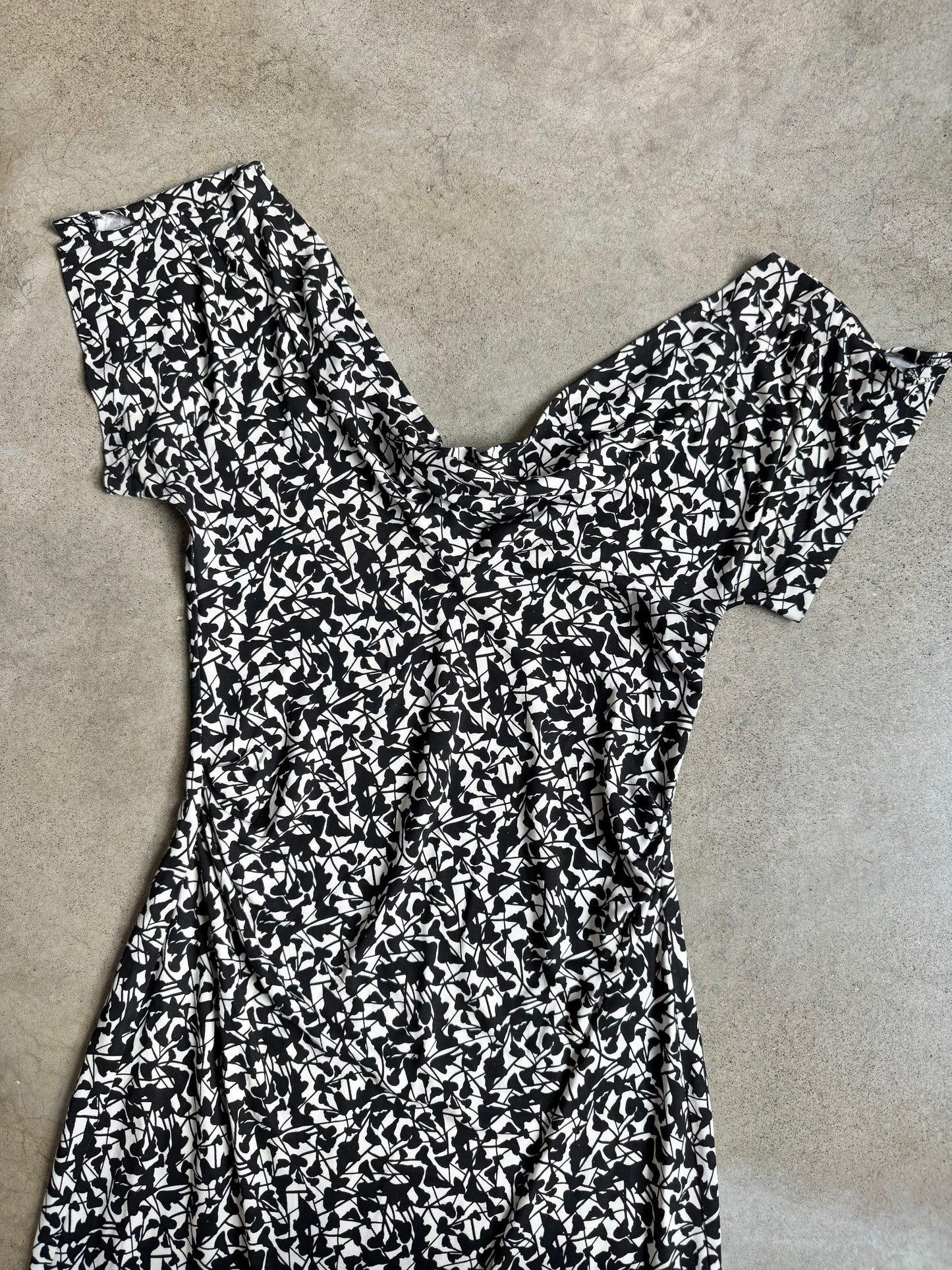 Vintage 1990s Diane Von Furstenberg Black & White Abstract Pattern Cowl Neck Fitted Dress | Small
