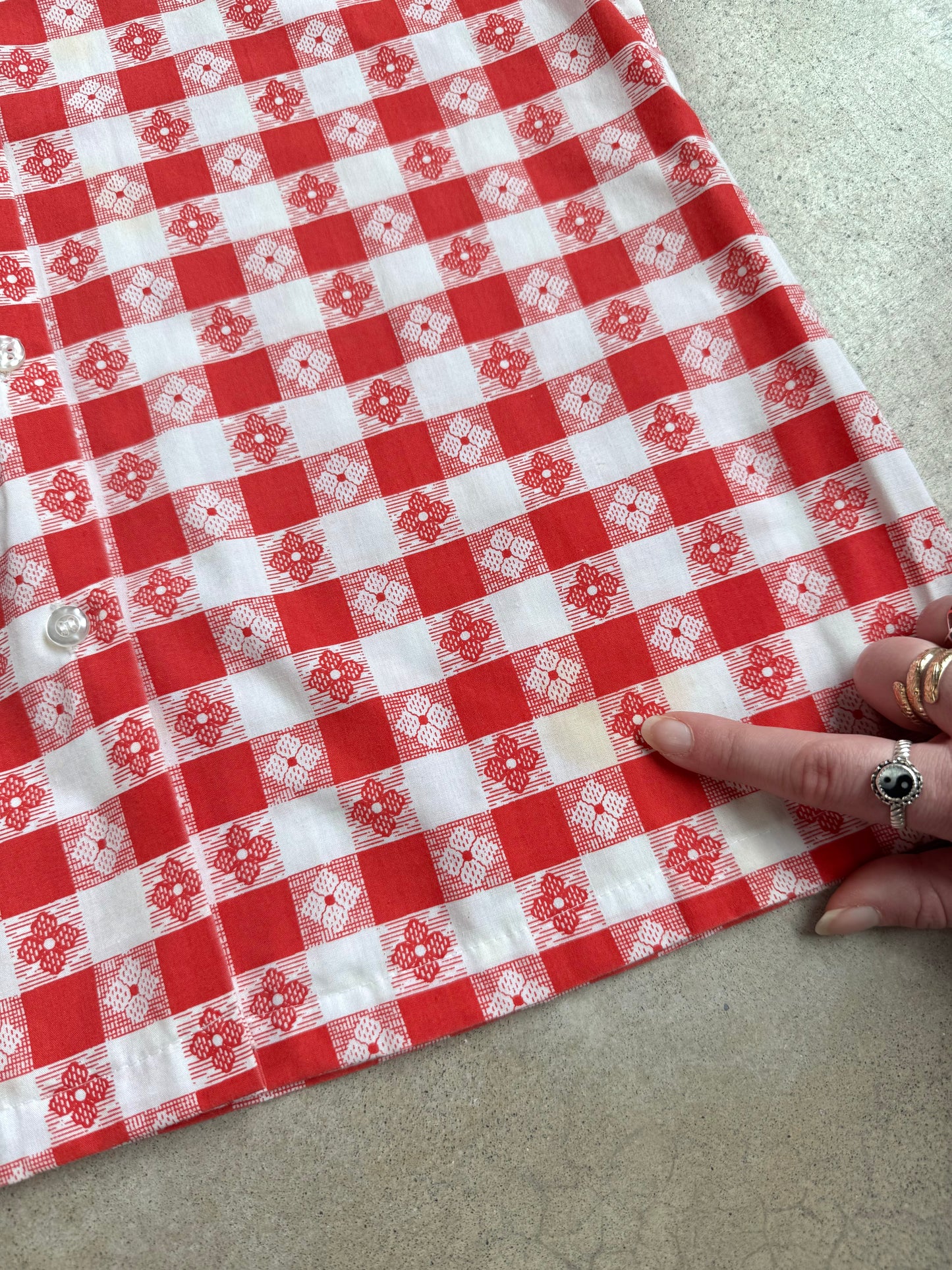 Vintage 1970s Miss K Red Floral Gingham Sleeveless Blouse | Small