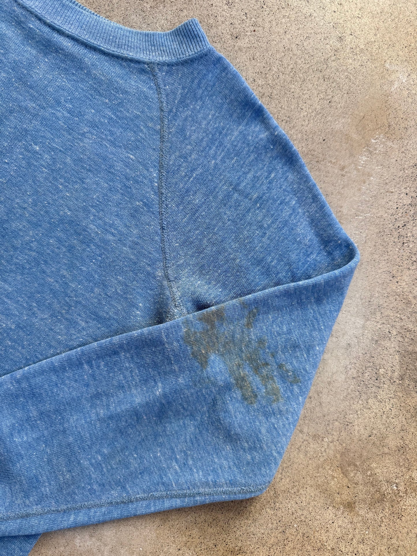 Vintage 1980s Heather Blue Worn Raglan Sweatshirt | XS