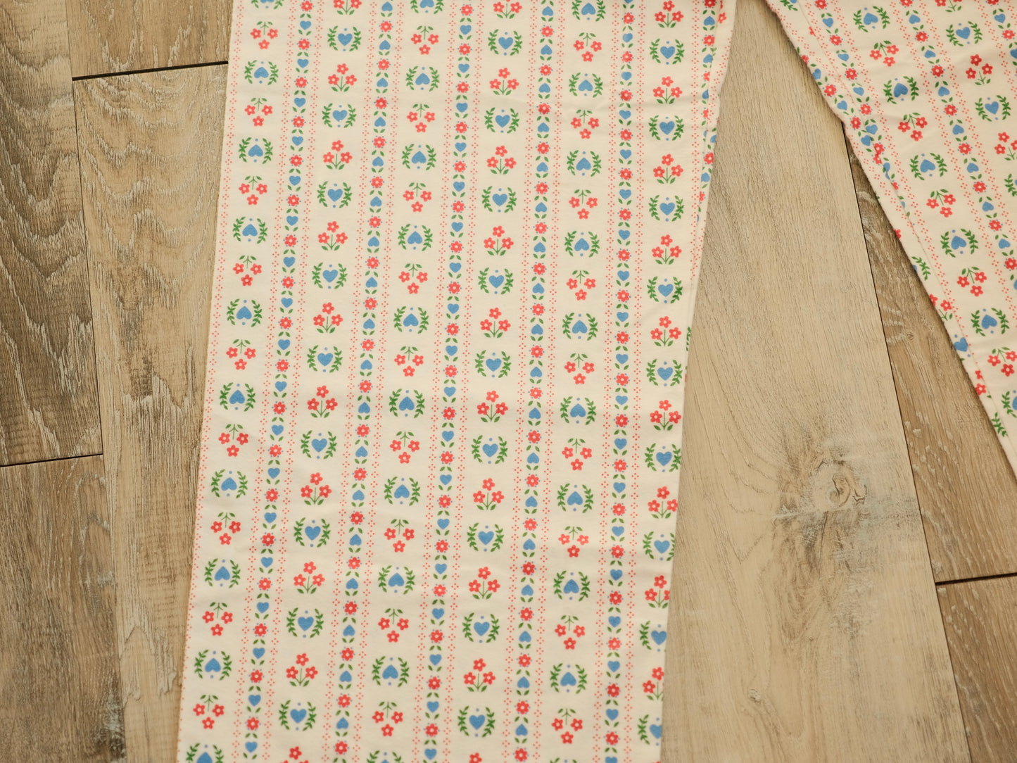 Vintage JCPenney Danish Folk Print Pajama Set | Large