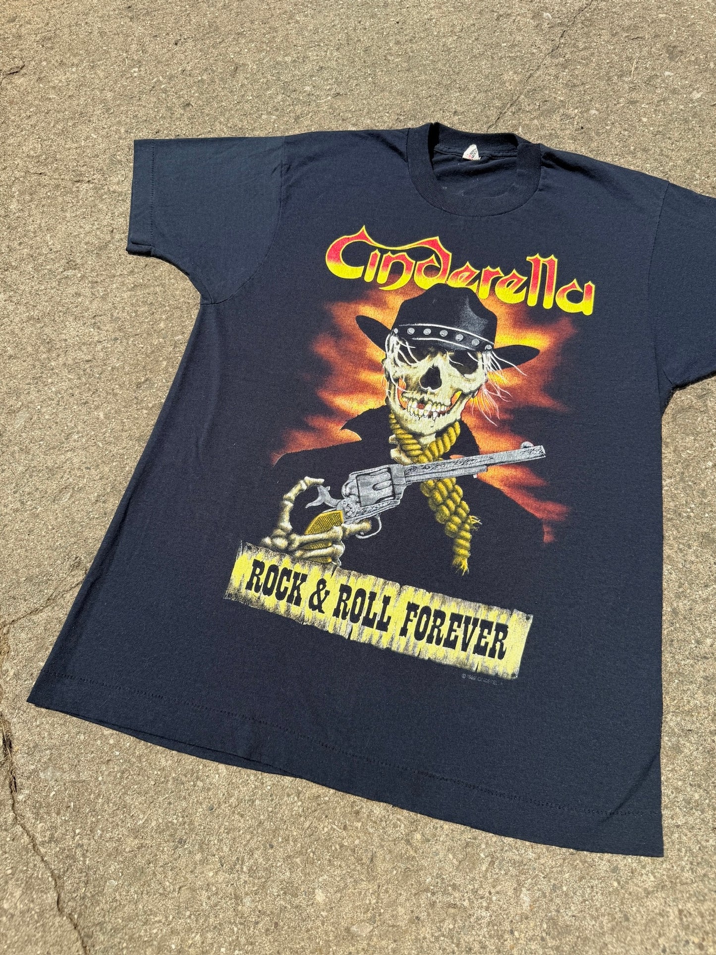 Vintage 1989 Cinderella Rock 'n' Roll Forever Tour Tee | Medium