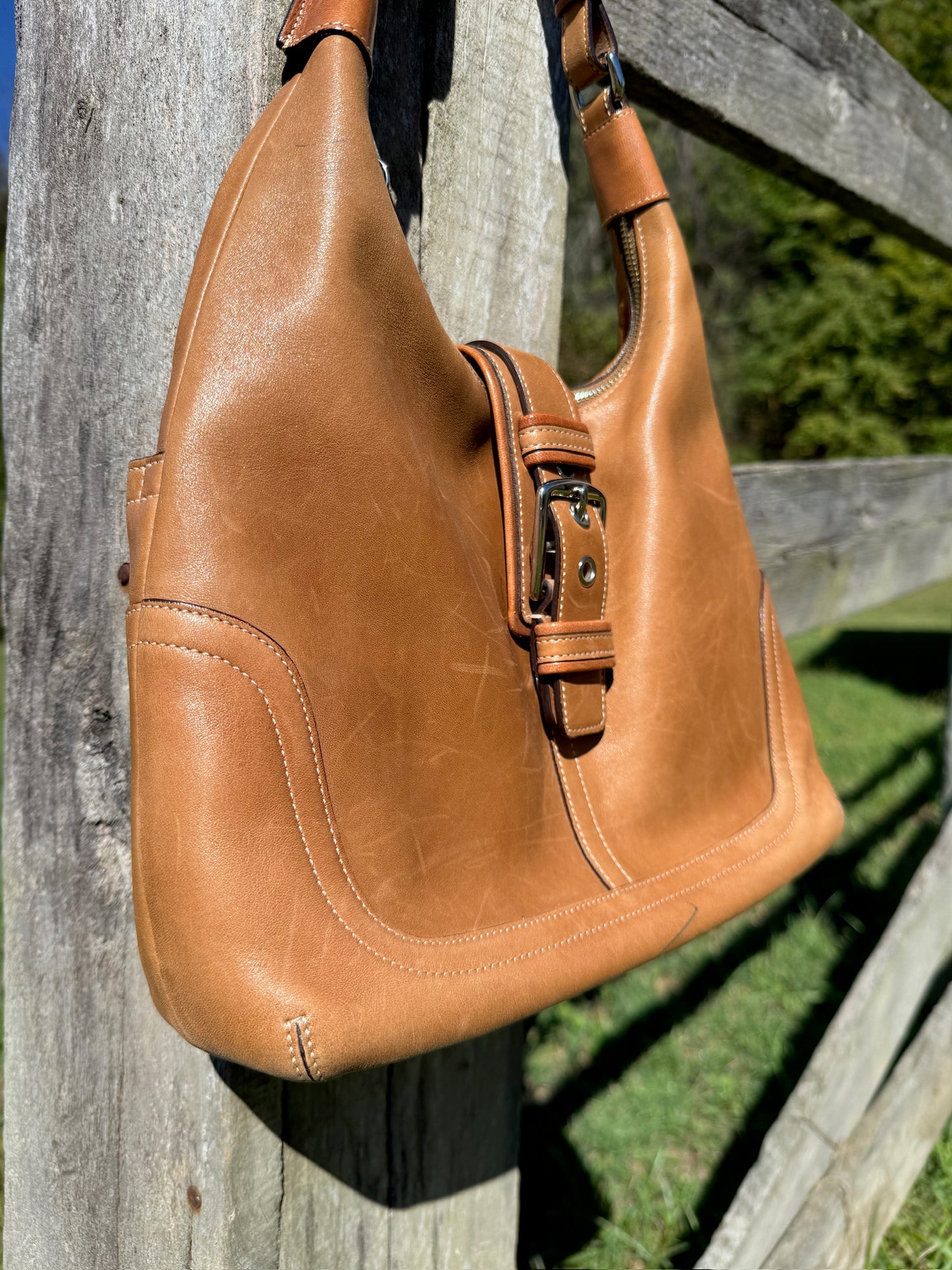 Vintage Coach Hamptons Soho Tan Leather Hobo Shoulder Bag | Style No. 7463