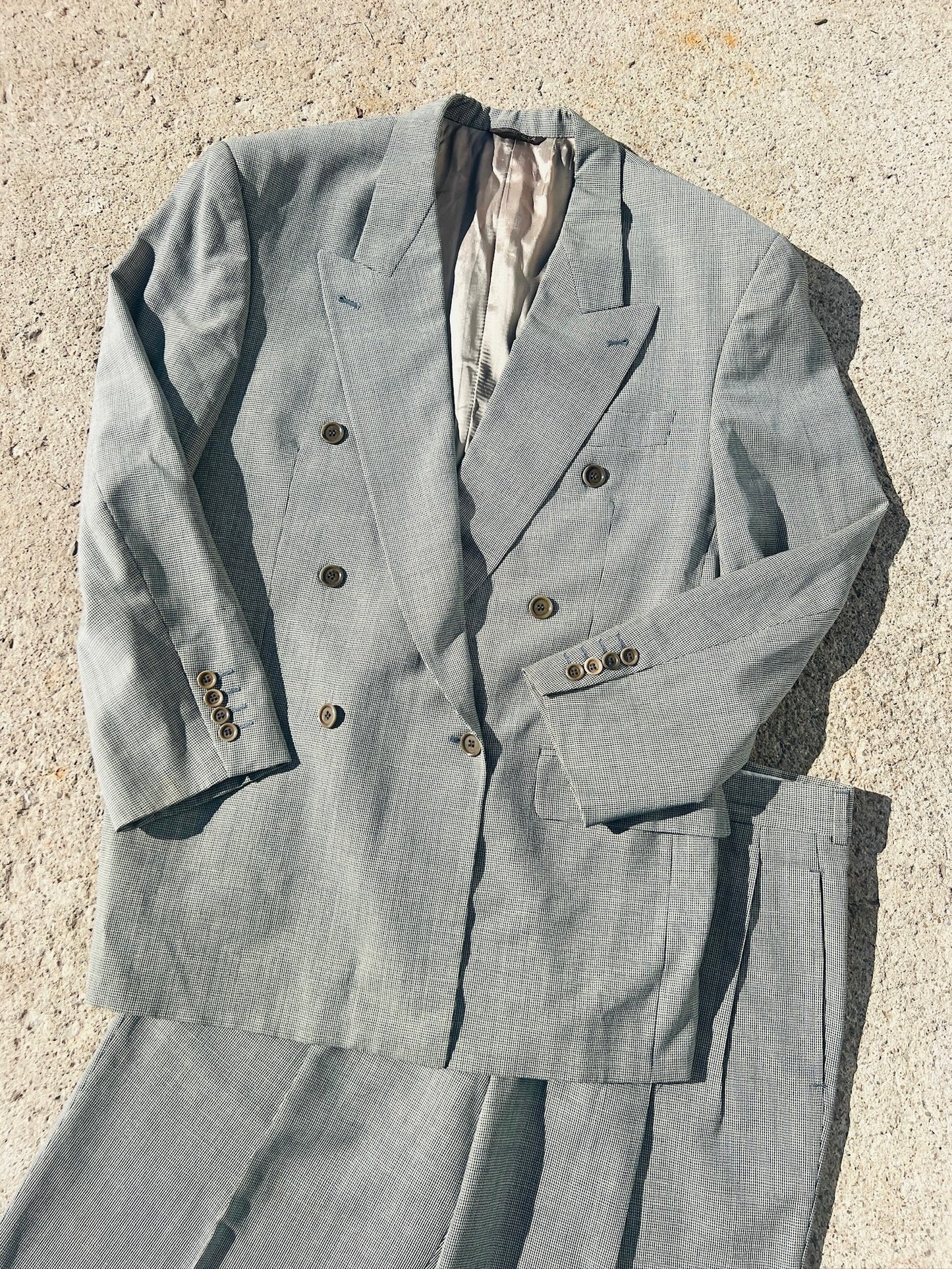 Vintage Hugo Boss Two-Piece Houndstooth Wool Suit | 38R