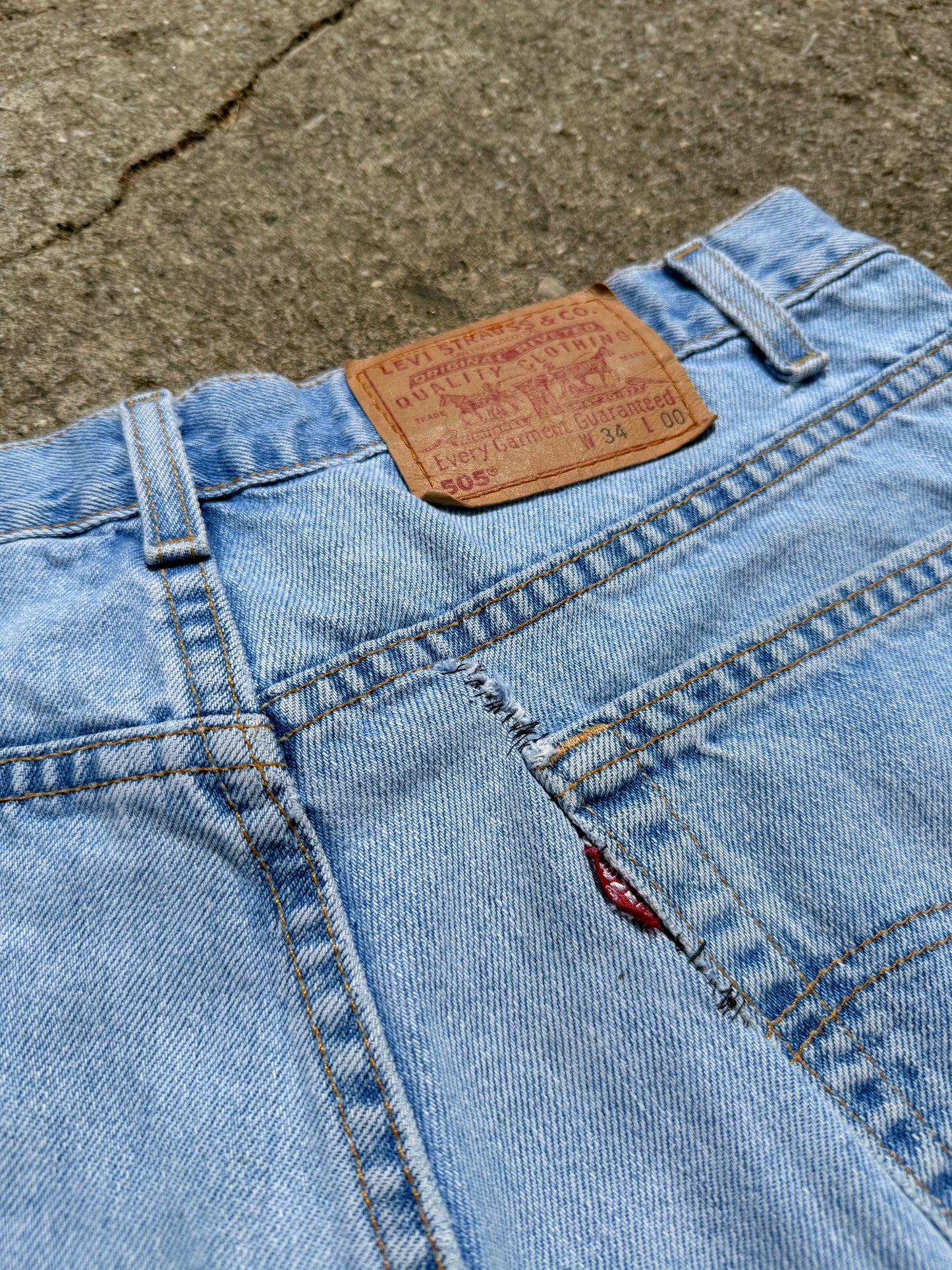 Vintage 1990s Levi’s 505 Light Wash Denim Shorts | Waist 33”