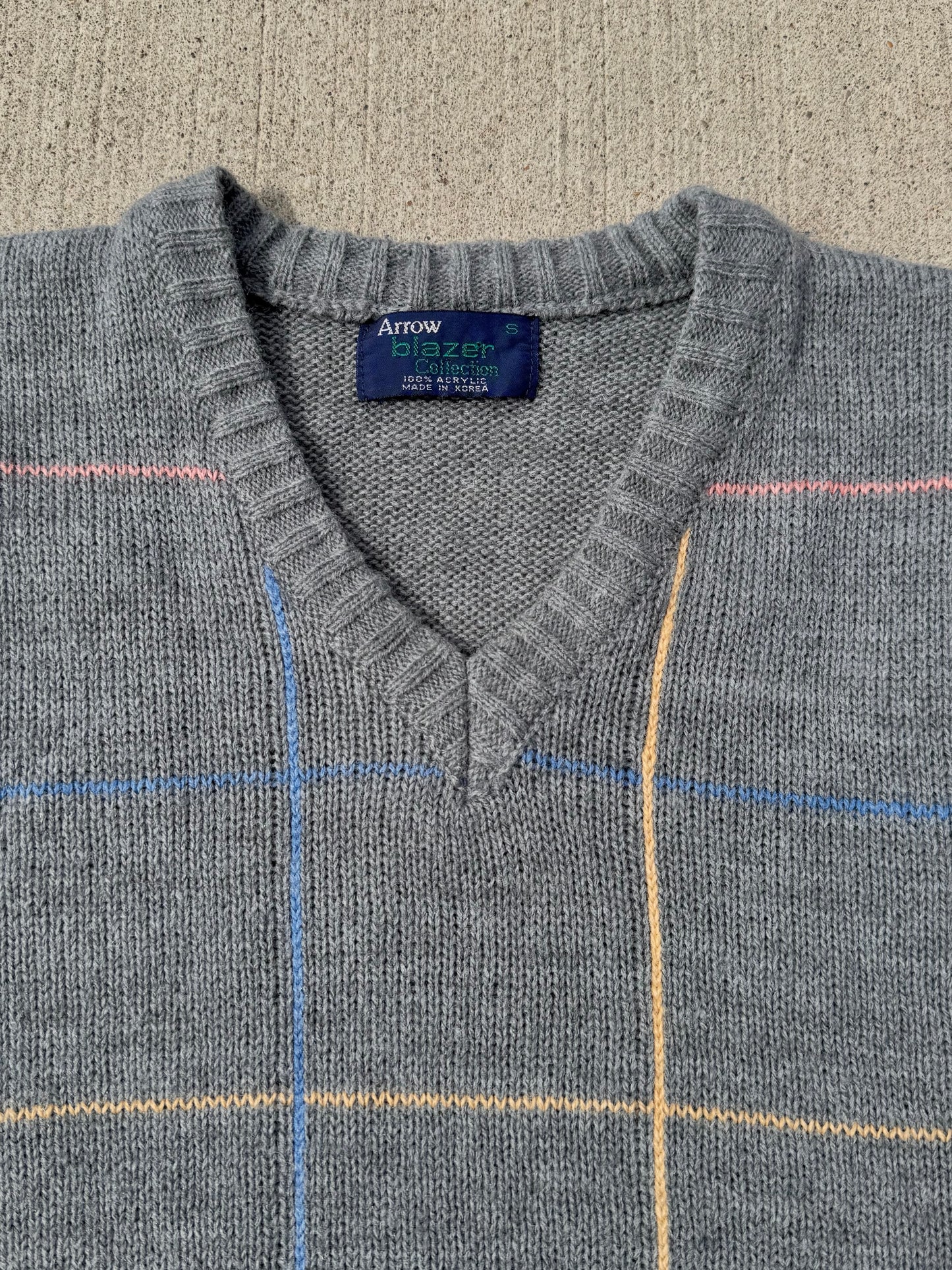 Vintage 1980s Arrow Grey Acrylic Knit Sweater Vest | Small