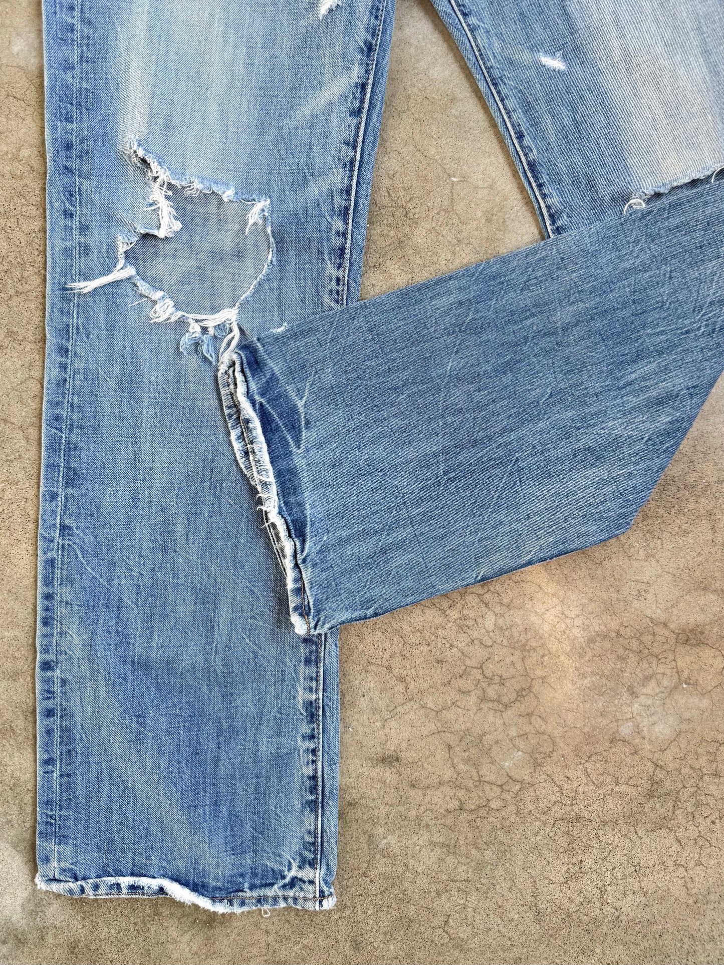 2000s Hollister Hermosa Distressed Low-Rise Bootcut Jeans | 30x32
