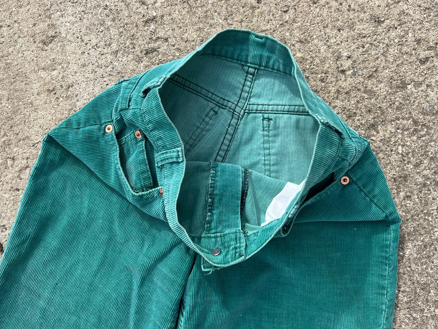 Vintage Rare Levi's "Cowgirl’s Favorite Garment" Green Corduroy Pants | Waist 27”