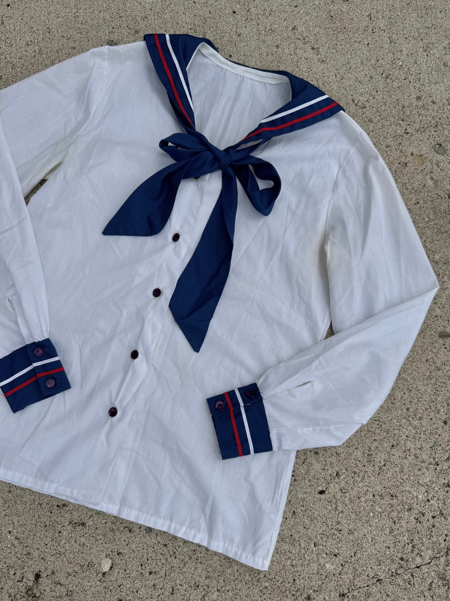 Vintage 1970s White & Navy Button-Up Sailor Blouse | Small