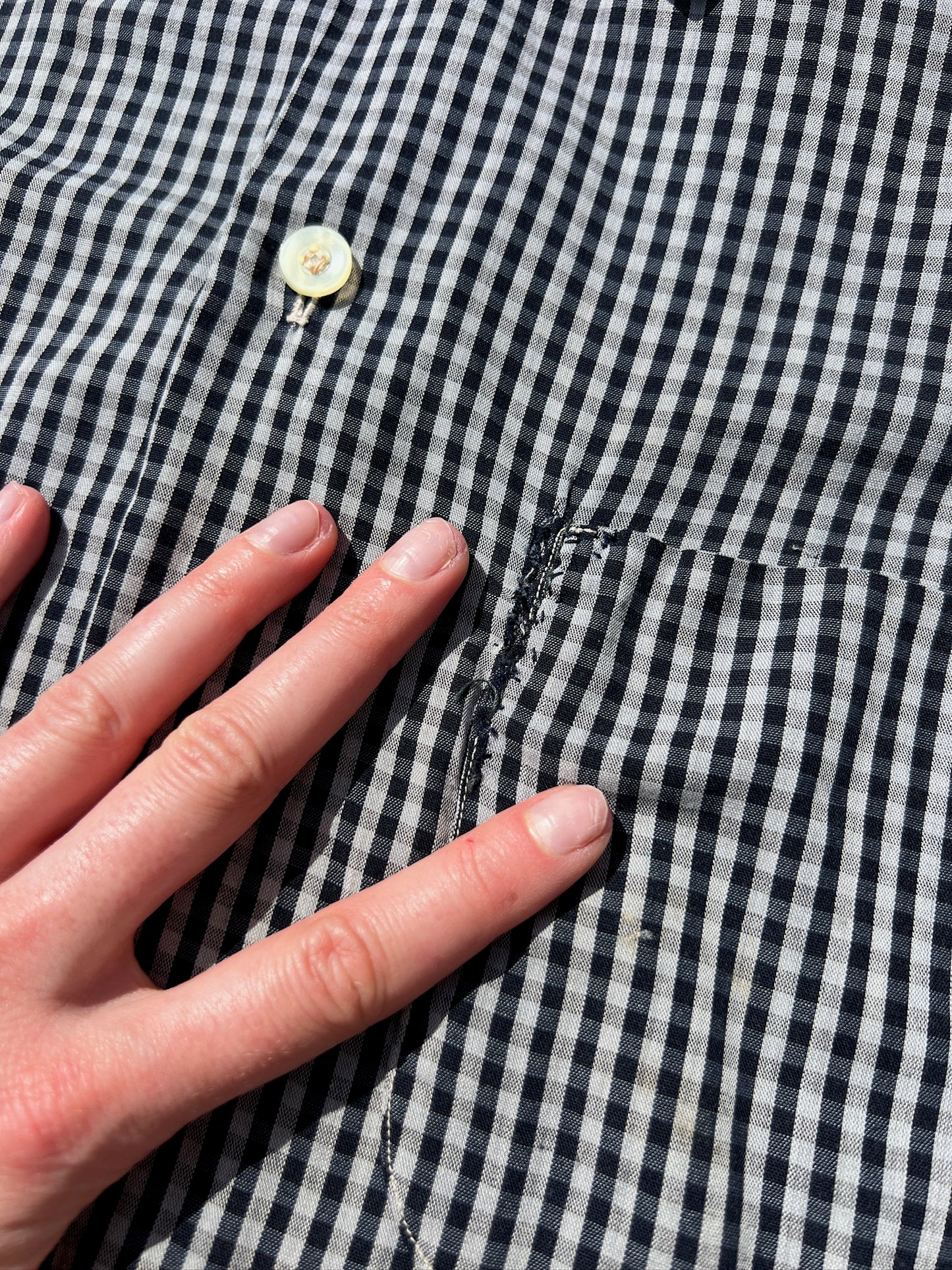Vintage 1950s Parkington Black Gingham Button-Up Shirt | Medium