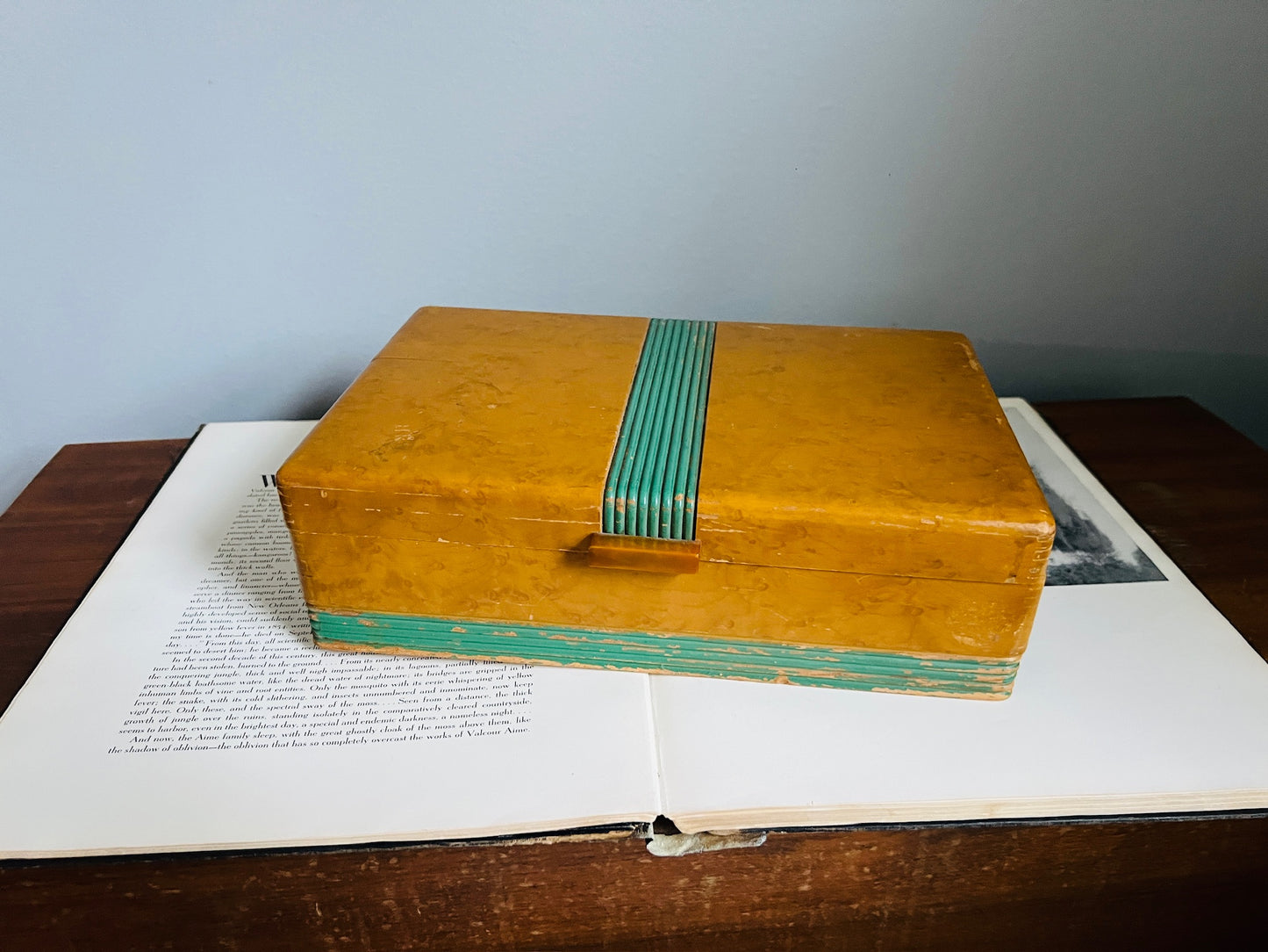 Vintage 1930s Burlwood Bakelite Handle Jewelry Box