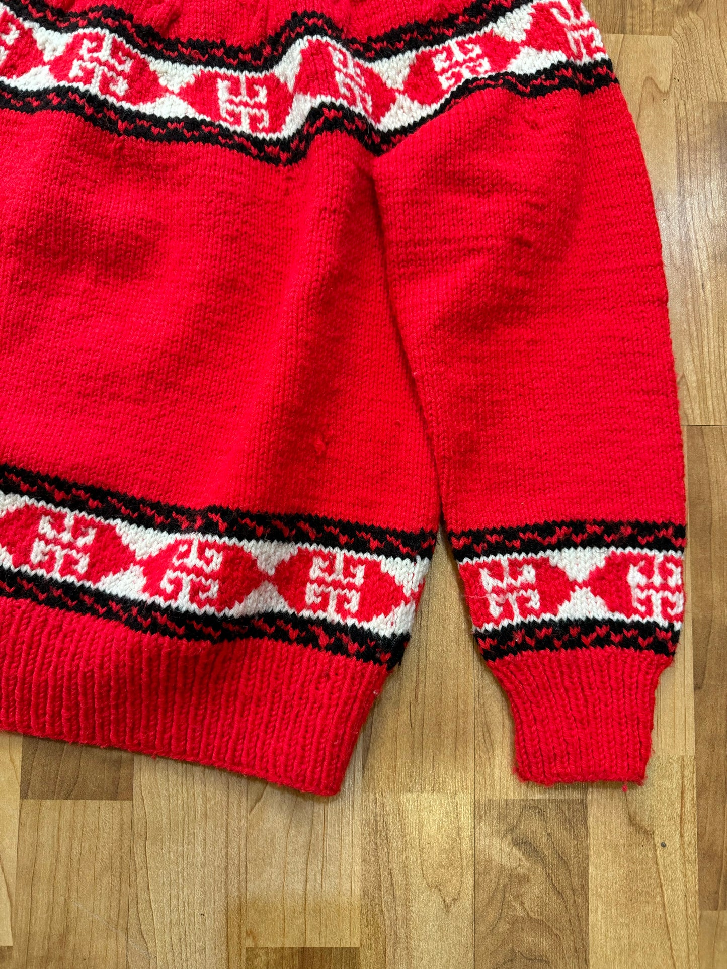 Vintage 1970s Handmade Red Scandinavian Sweater | M/L