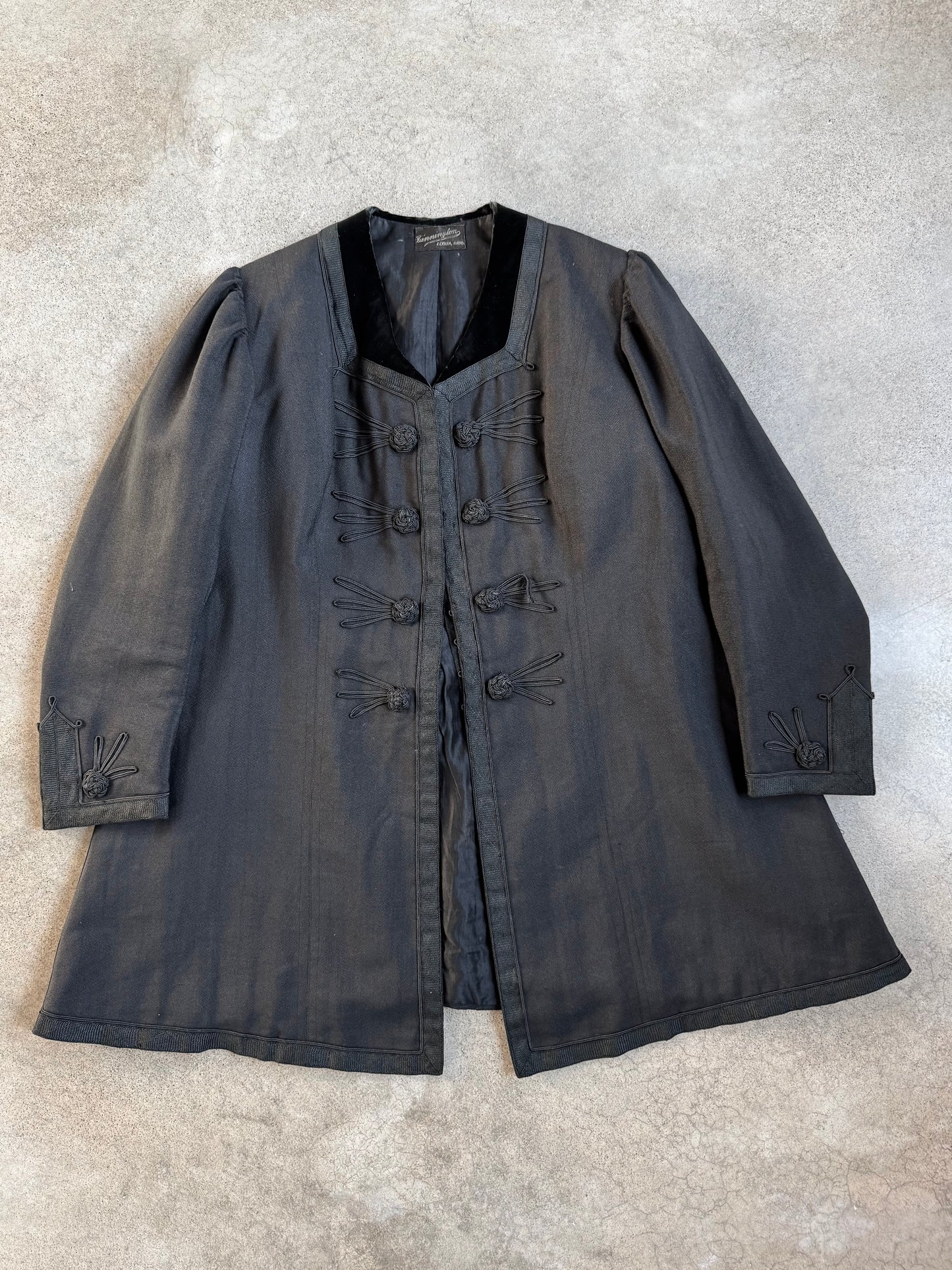 Antique 1890s Tunnington Velvet Collar Black Frock Coat | S/M