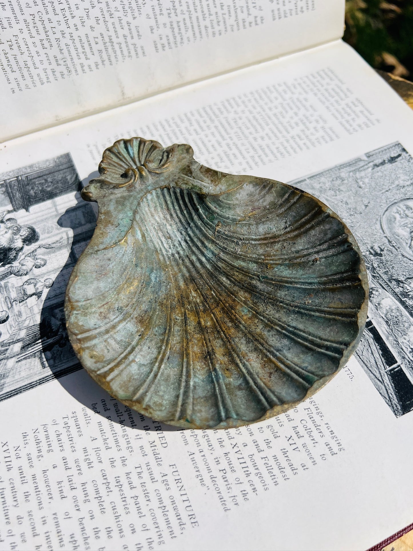 Vintage 1950s Solid Brass Seashell Dish