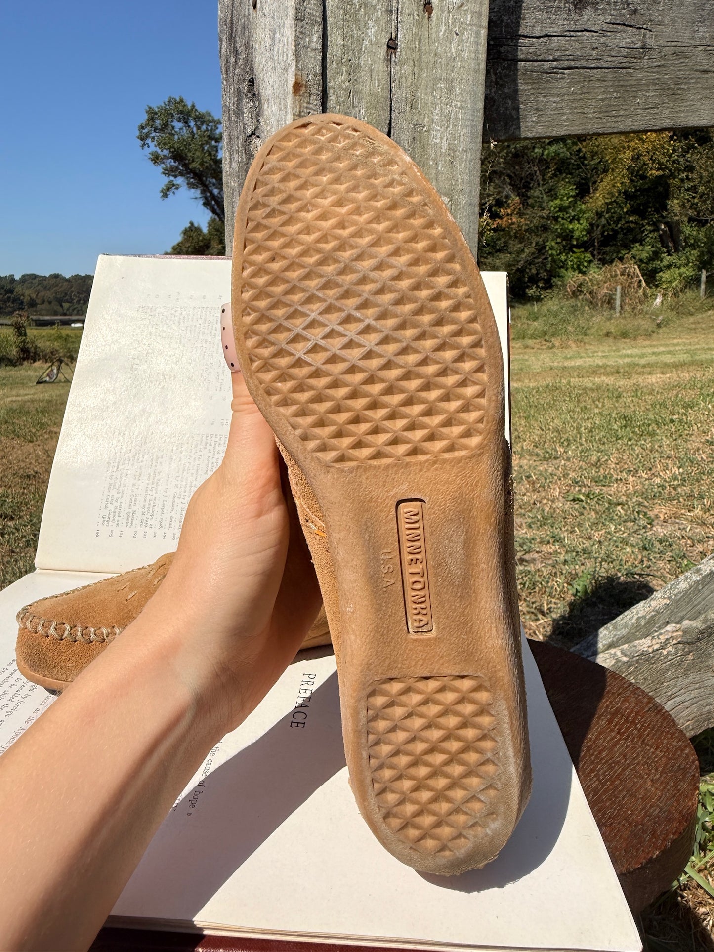 Vintage 1970s Minnetonka Suede Moccasins | Women’s 7
