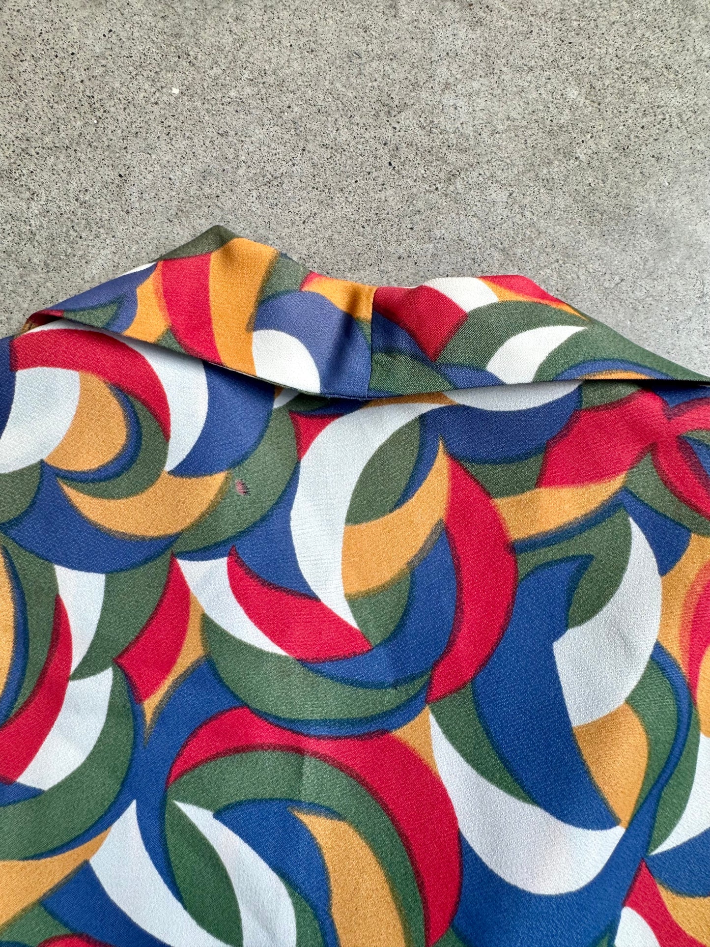 Vintage 1970s Multi-Color Abstract Swirl Printed Blouse | M/L