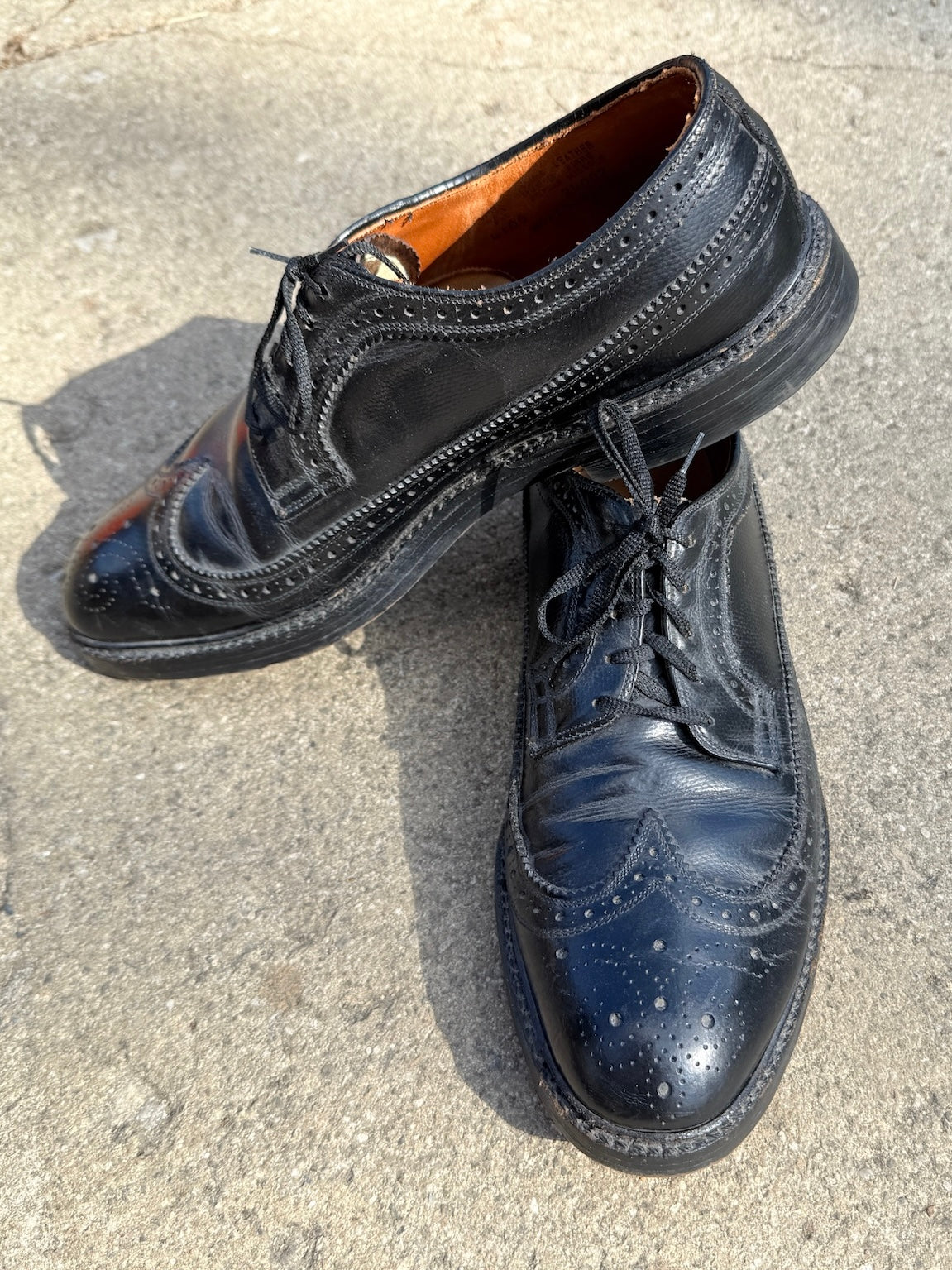Vintage 1960s Black Leather Wingtip Oxford Dress Shoes | Men’s 11